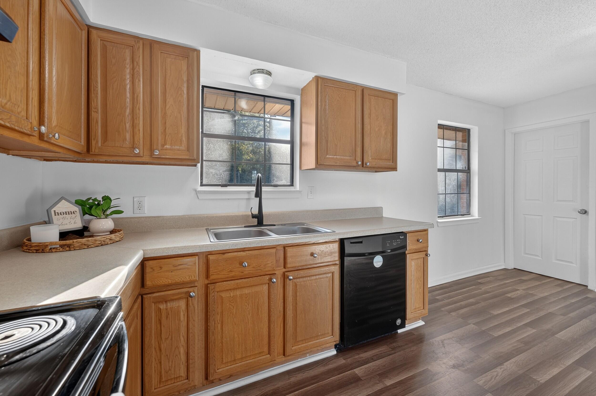 JUNIPER LAKE ESTATES - Residential