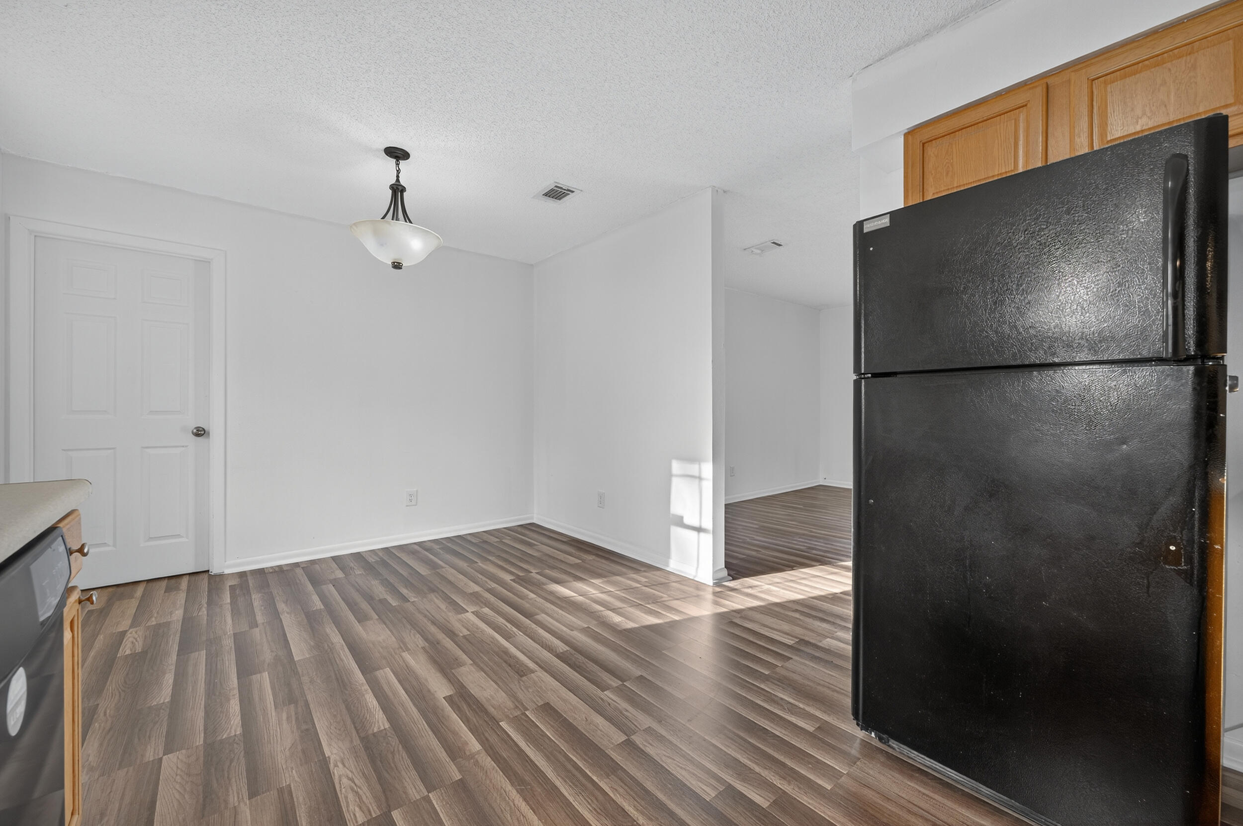 JUNIPER LAKE ESTATES - Residential