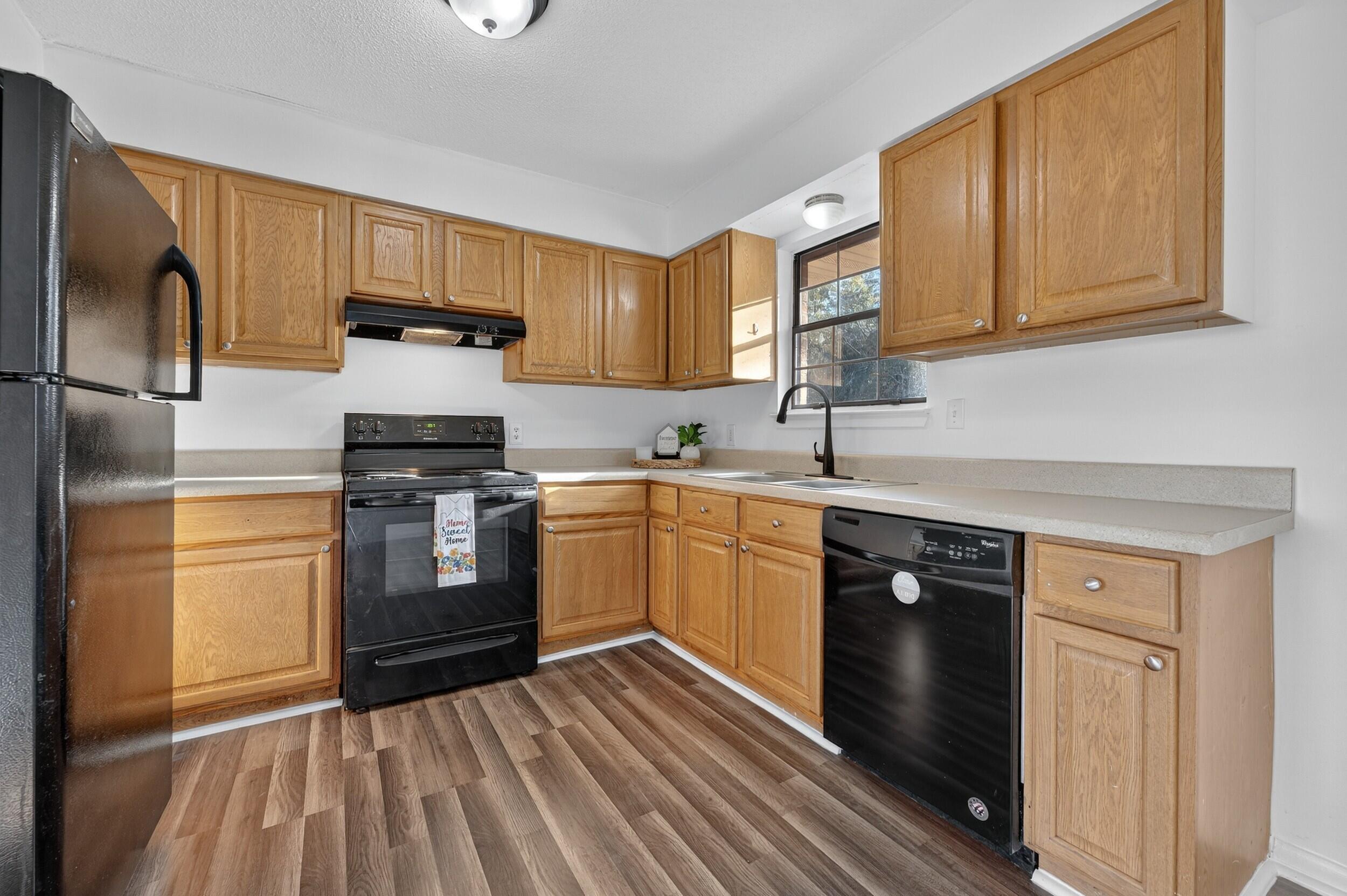 JUNIPER LAKE ESTATES - Residential