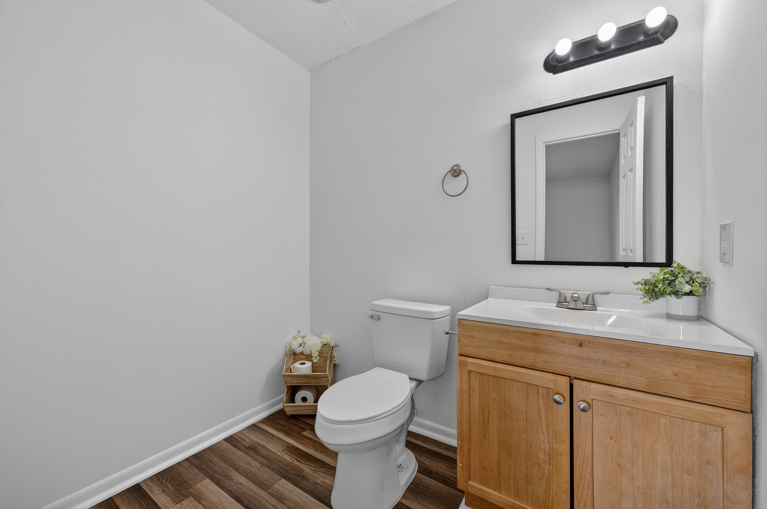 JUNIPER LAKE ESTATES - Residential