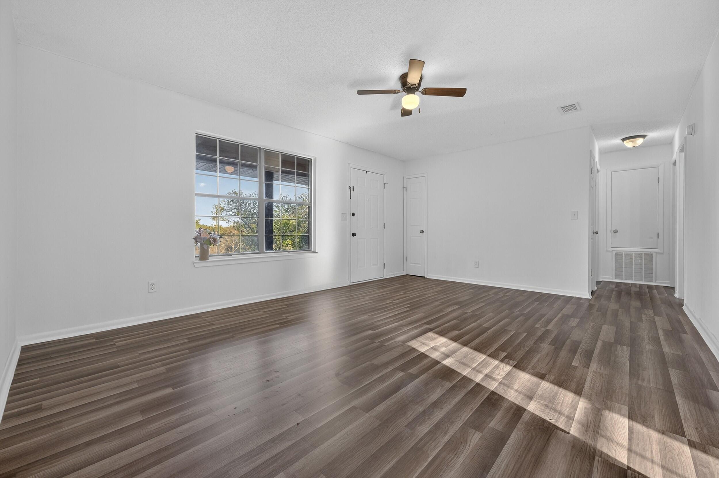 JUNIPER LAKE ESTATES - Residential