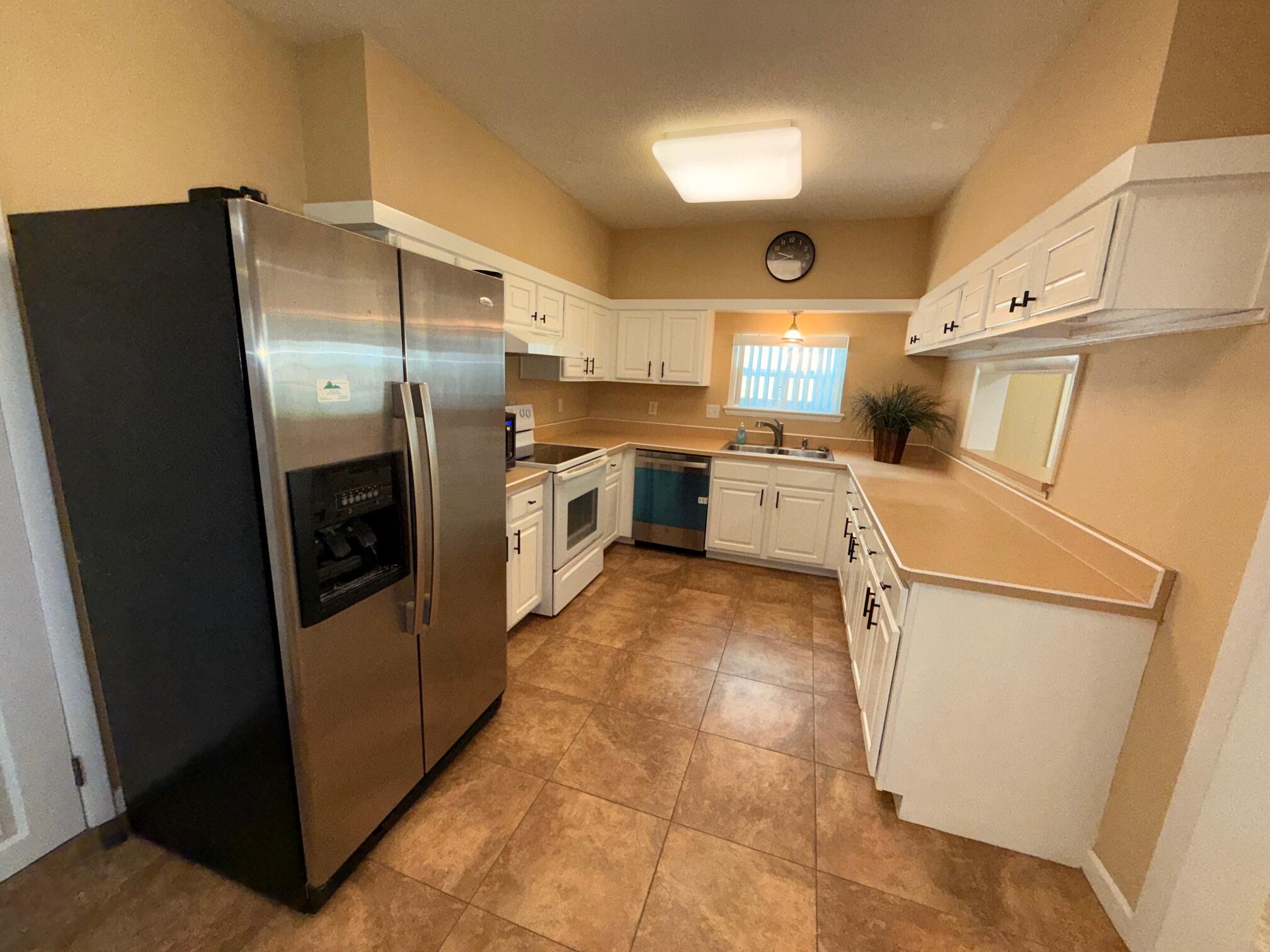 CLOVERDALE S/D 1ST ADDN - Residential