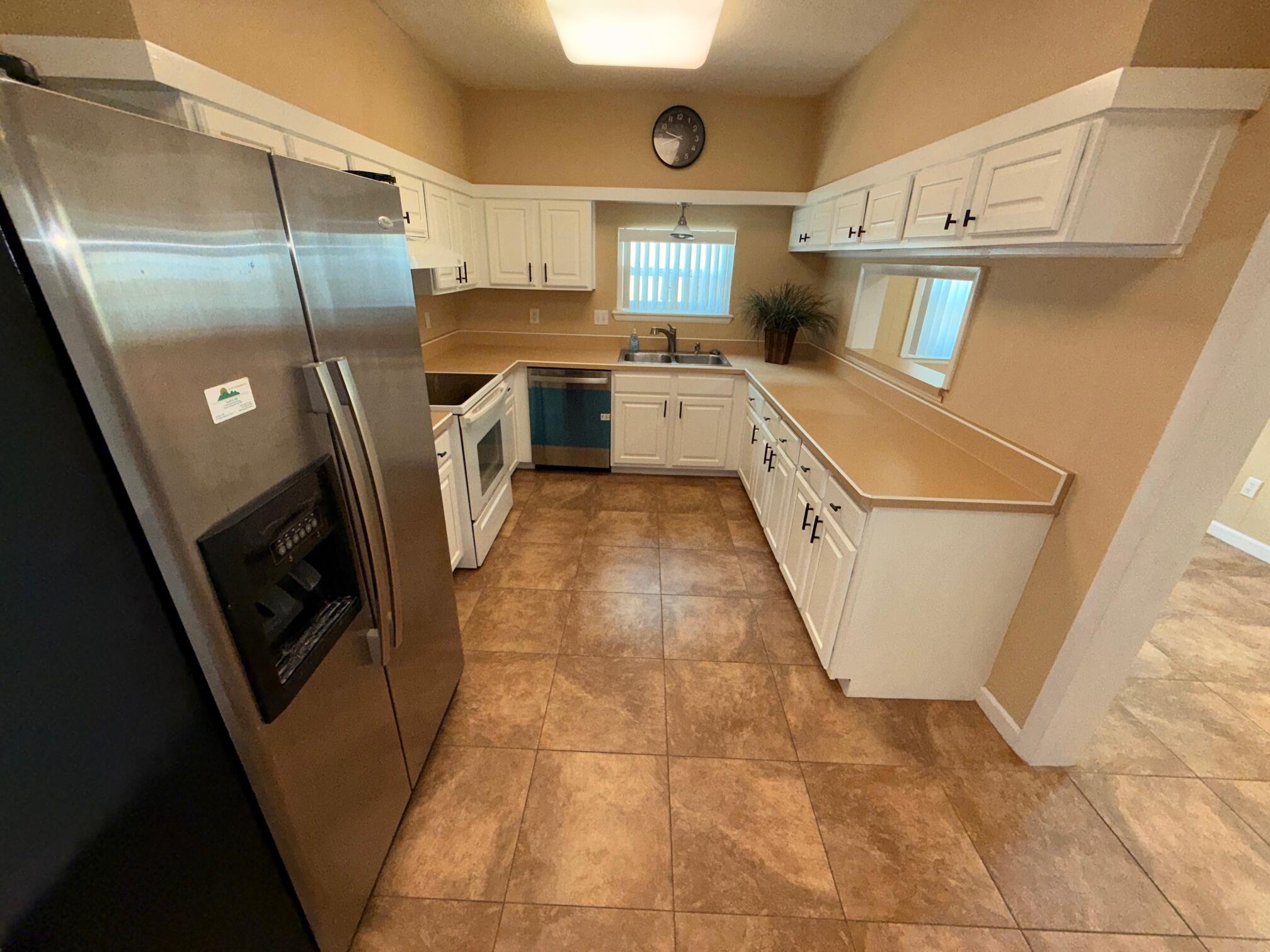 CLOVERDALE S/D 1ST ADDN - Residential