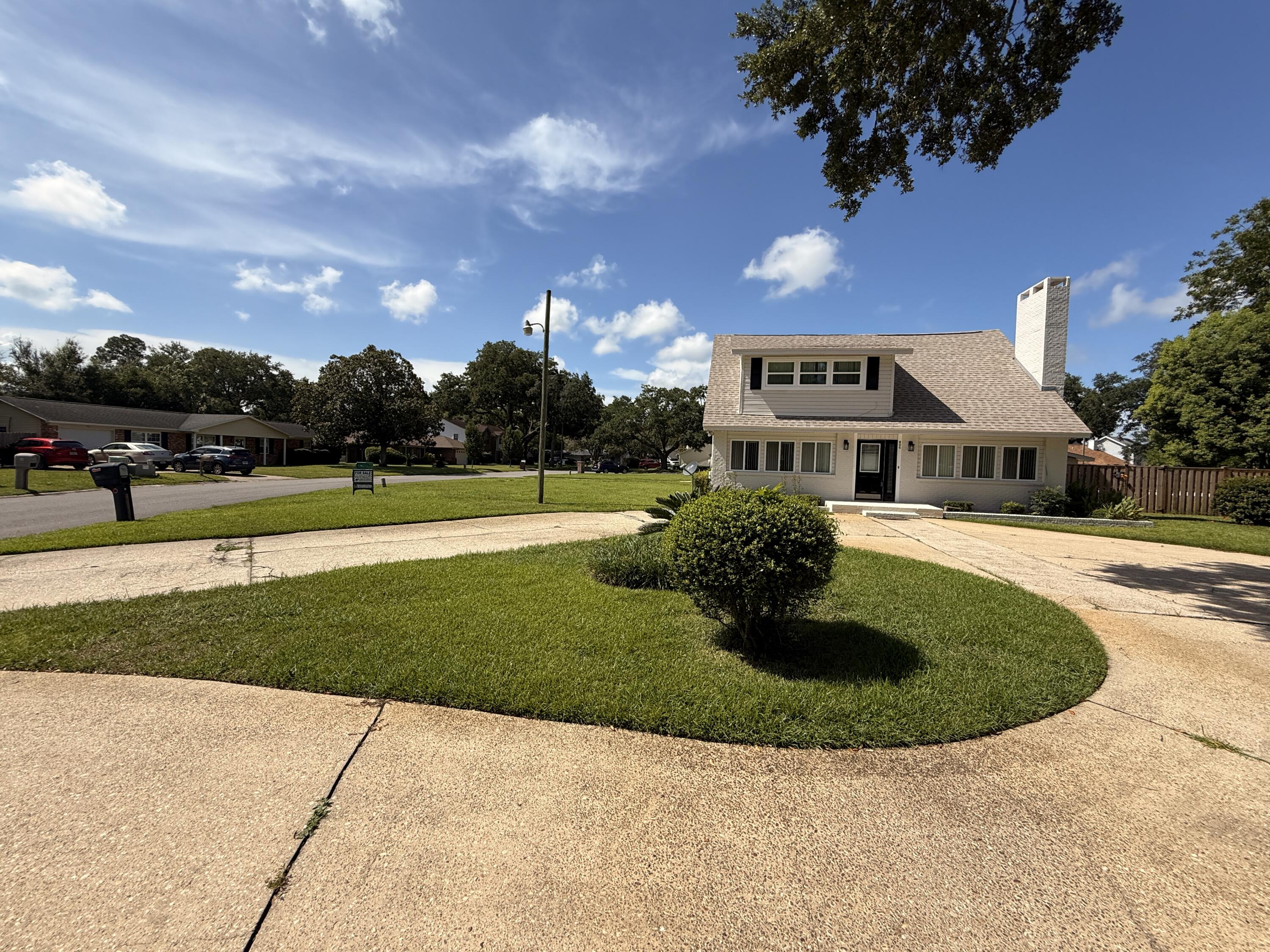 CLOVERDALE S/D 1ST ADDN - Residential