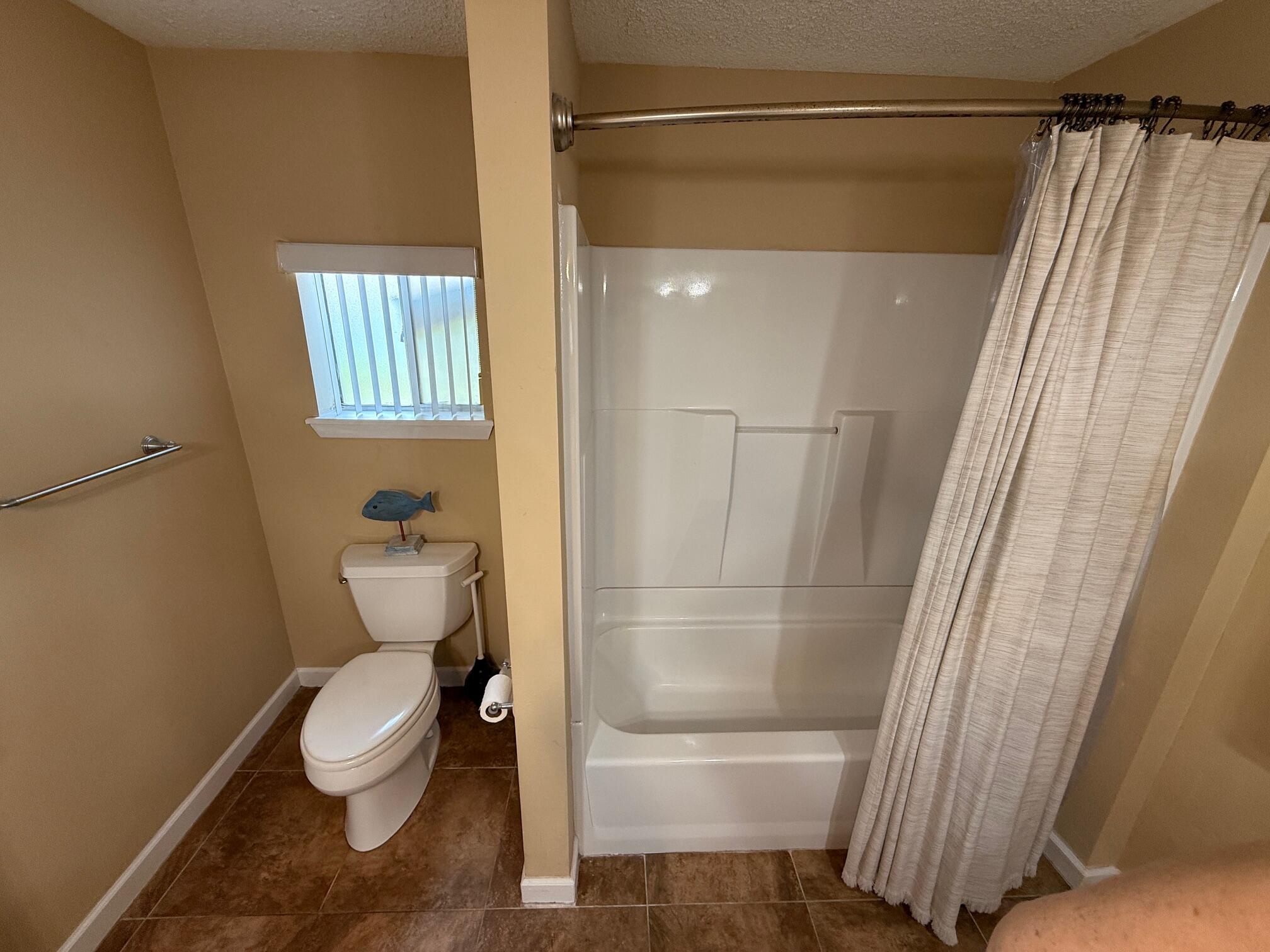 CLOVERDALE S/D 1ST ADDN - Residential