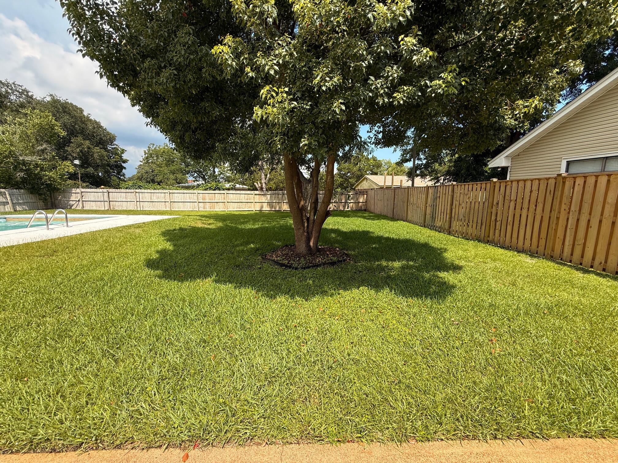 CLOVERDALE S/D 1ST ADDN - Residential