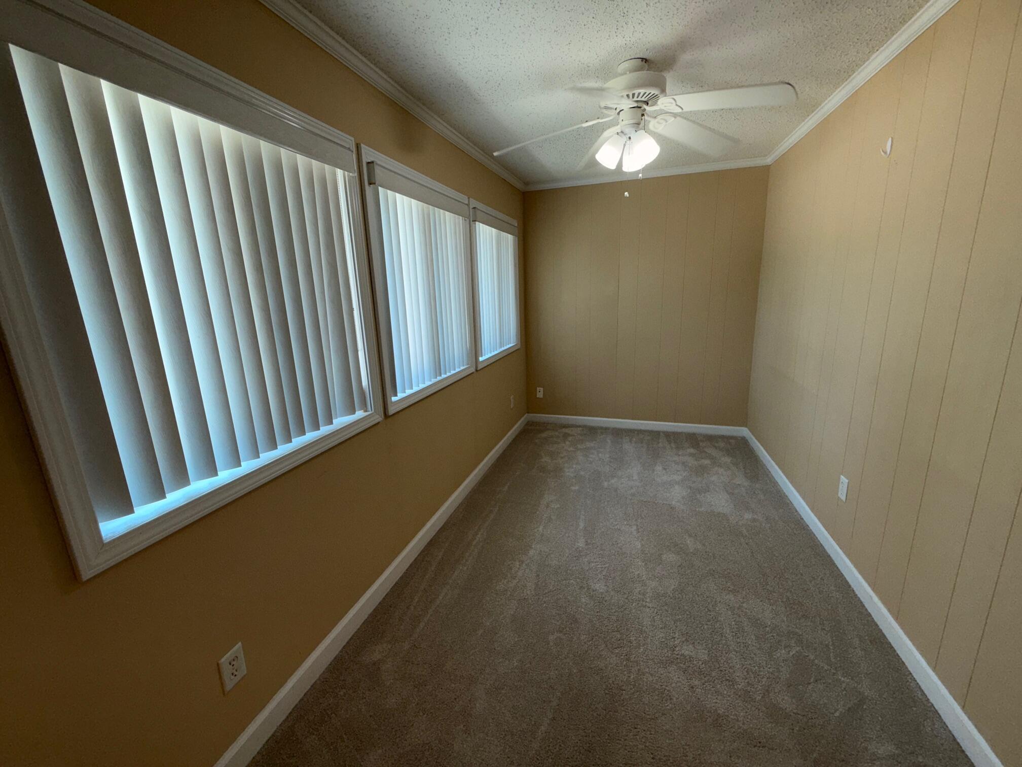 CLOVERDALE S/D 1ST ADDN - Residential
