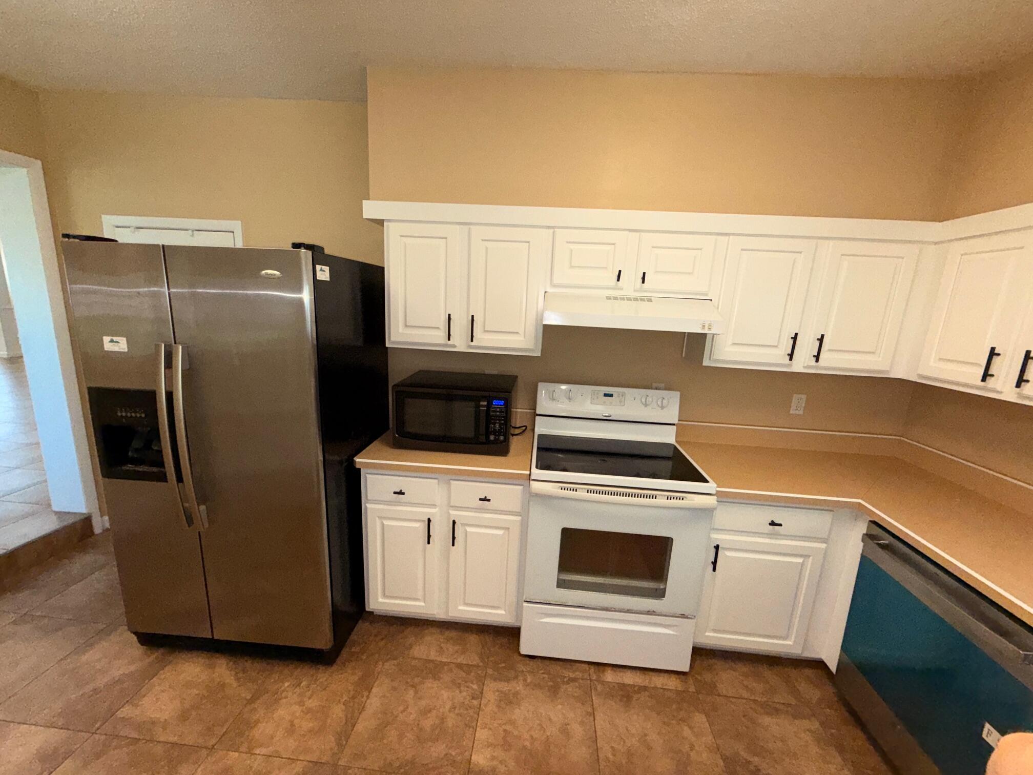CLOVERDALE S/D 1ST ADDN - Residential