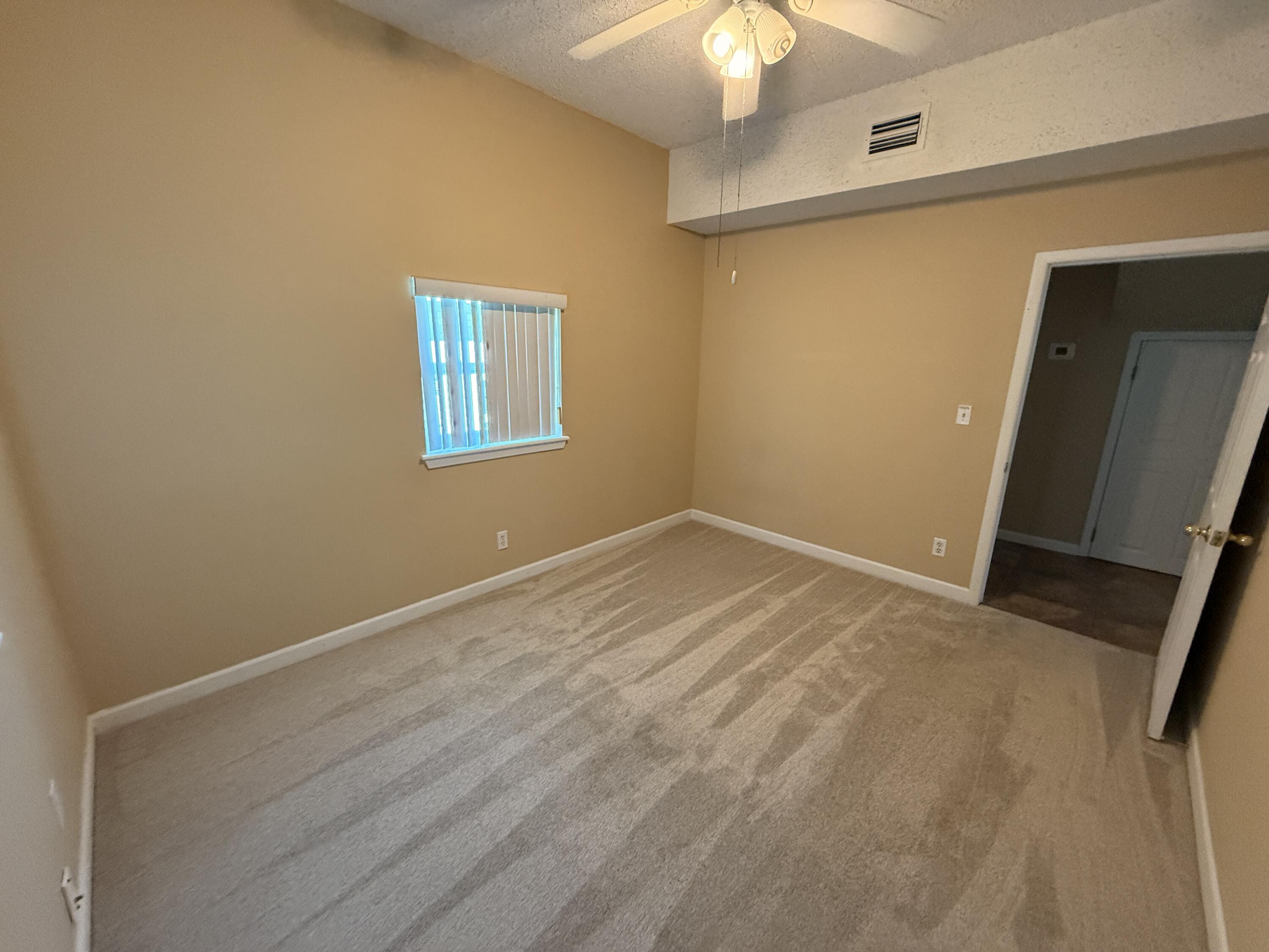 CLOVERDALE S/D 1ST ADDN - Residential