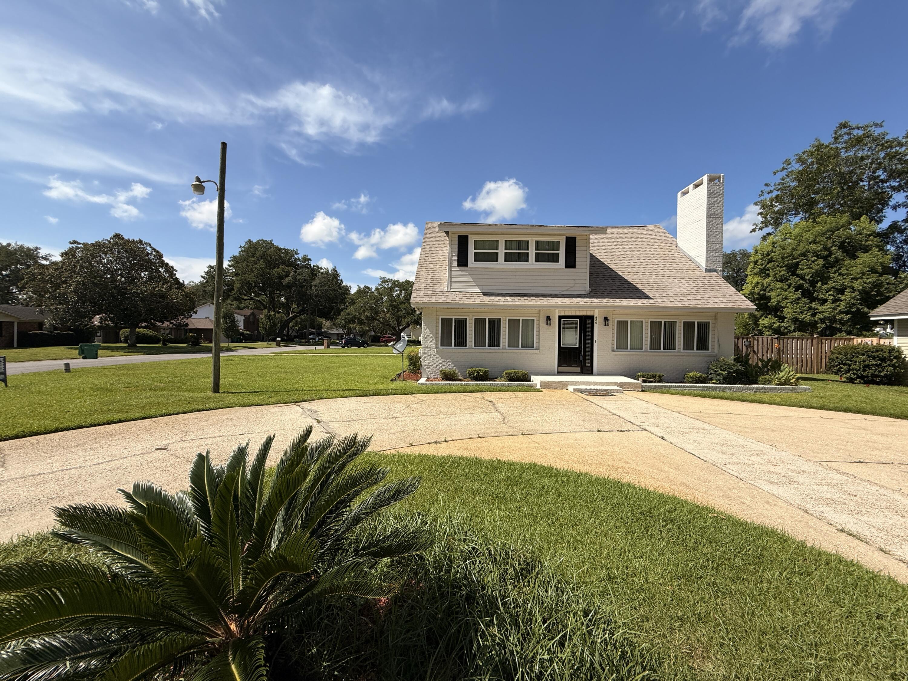 CLOVERDALE S/D 1ST ADDN - Residential