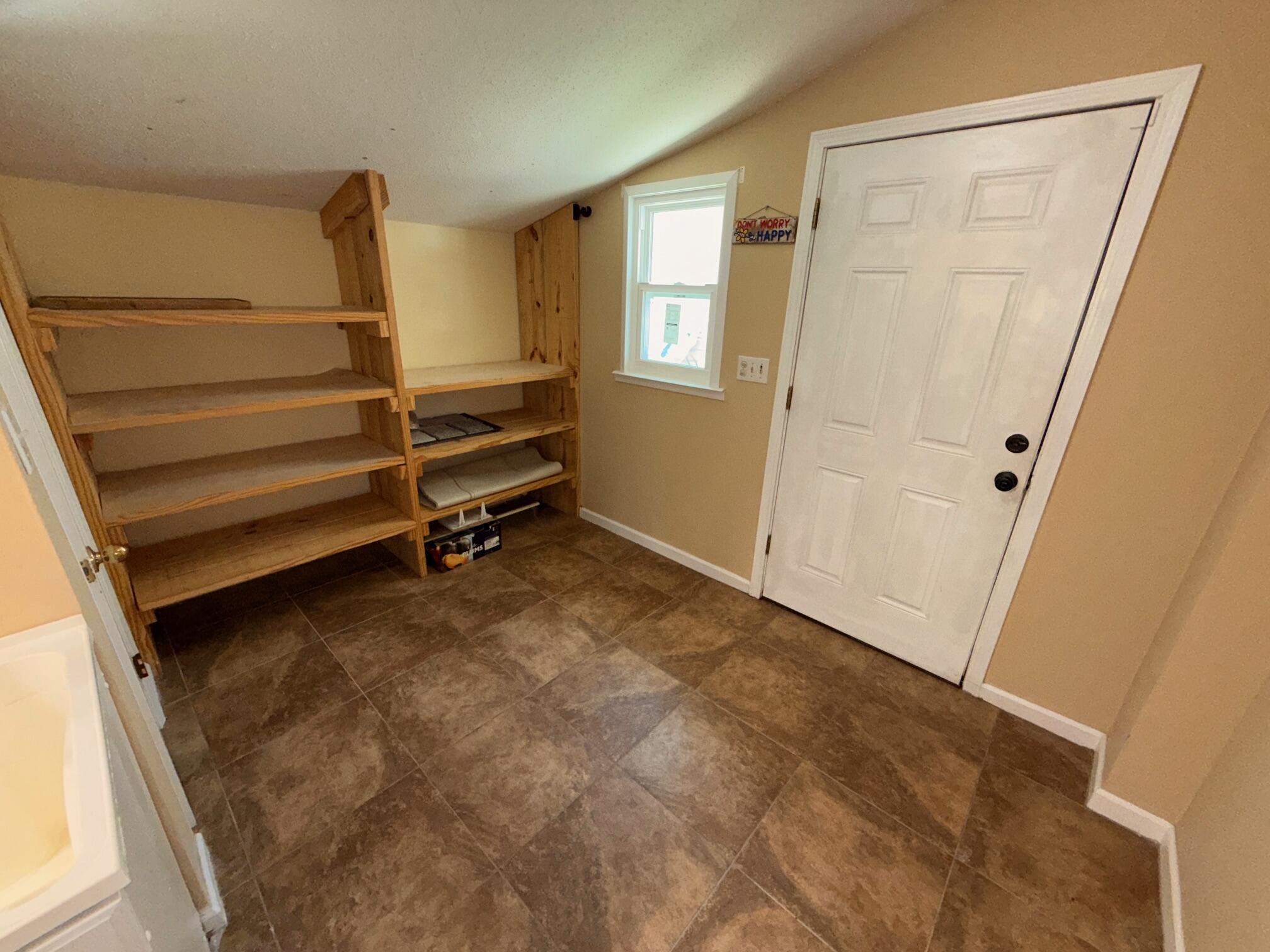 CLOVERDALE S/D 1ST ADDN - Residential