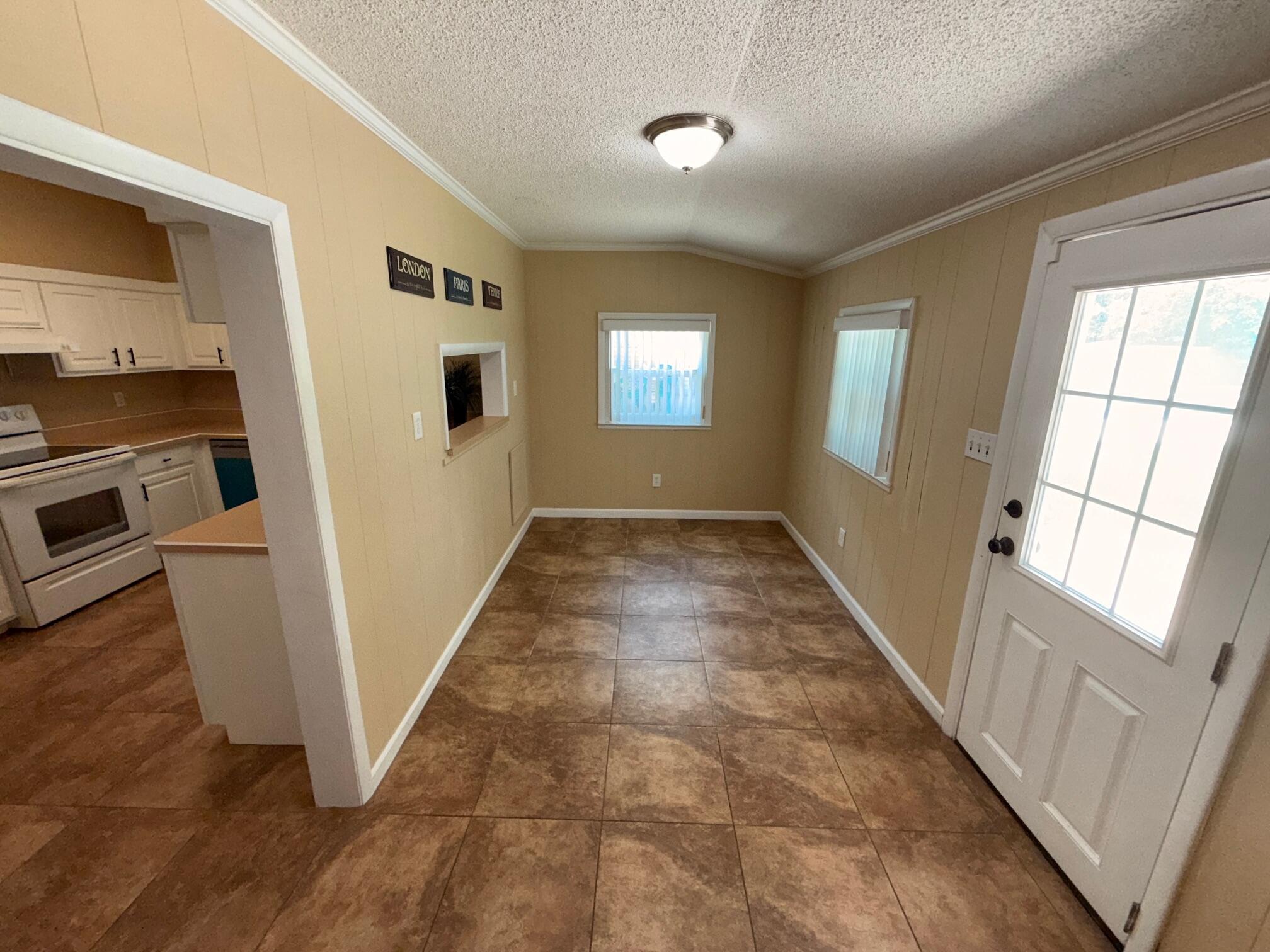 CLOVERDALE S/D 1ST ADDN - Residential