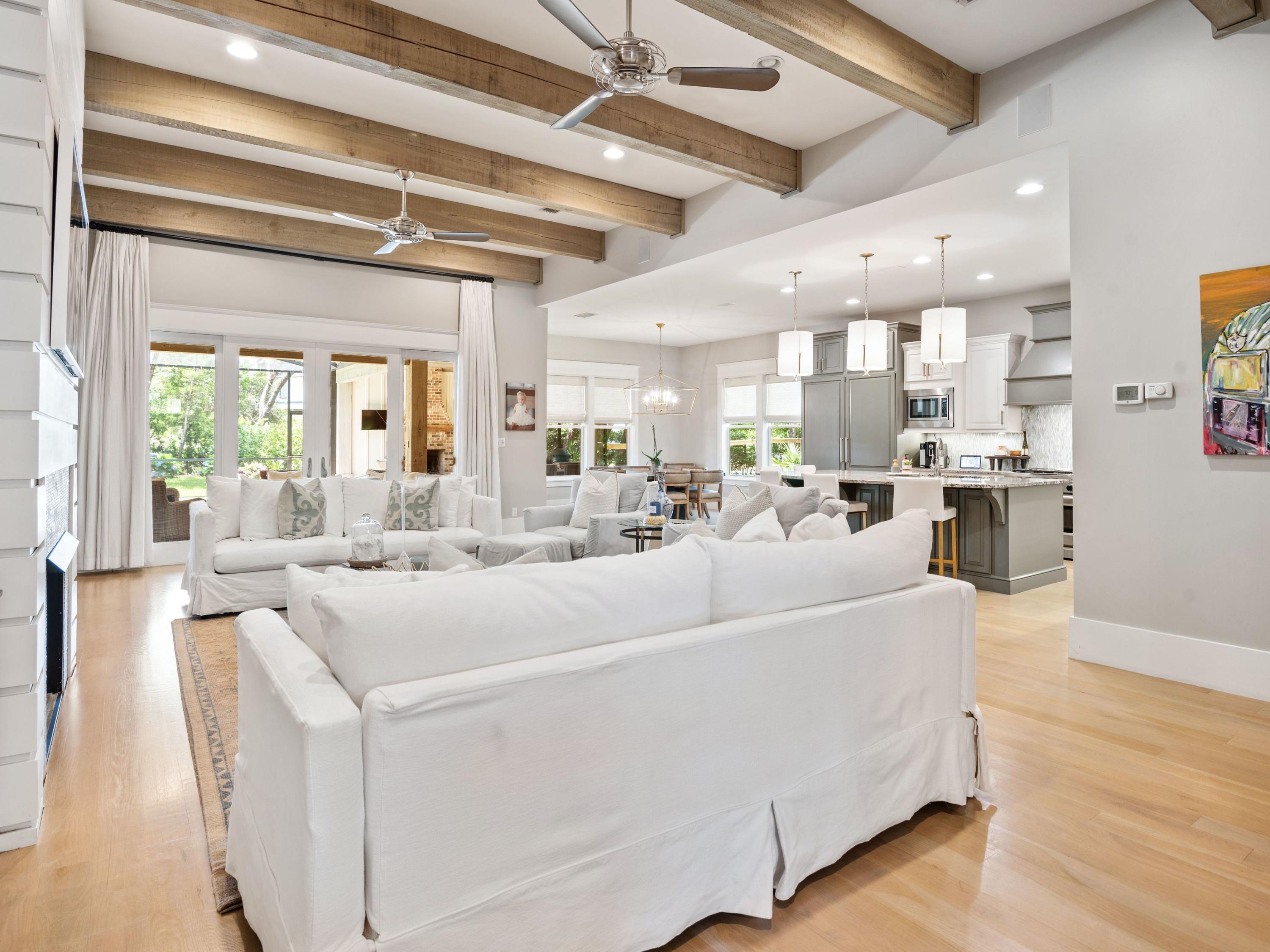 SEAGROVE VILLAGE 7TH ADD - Residential