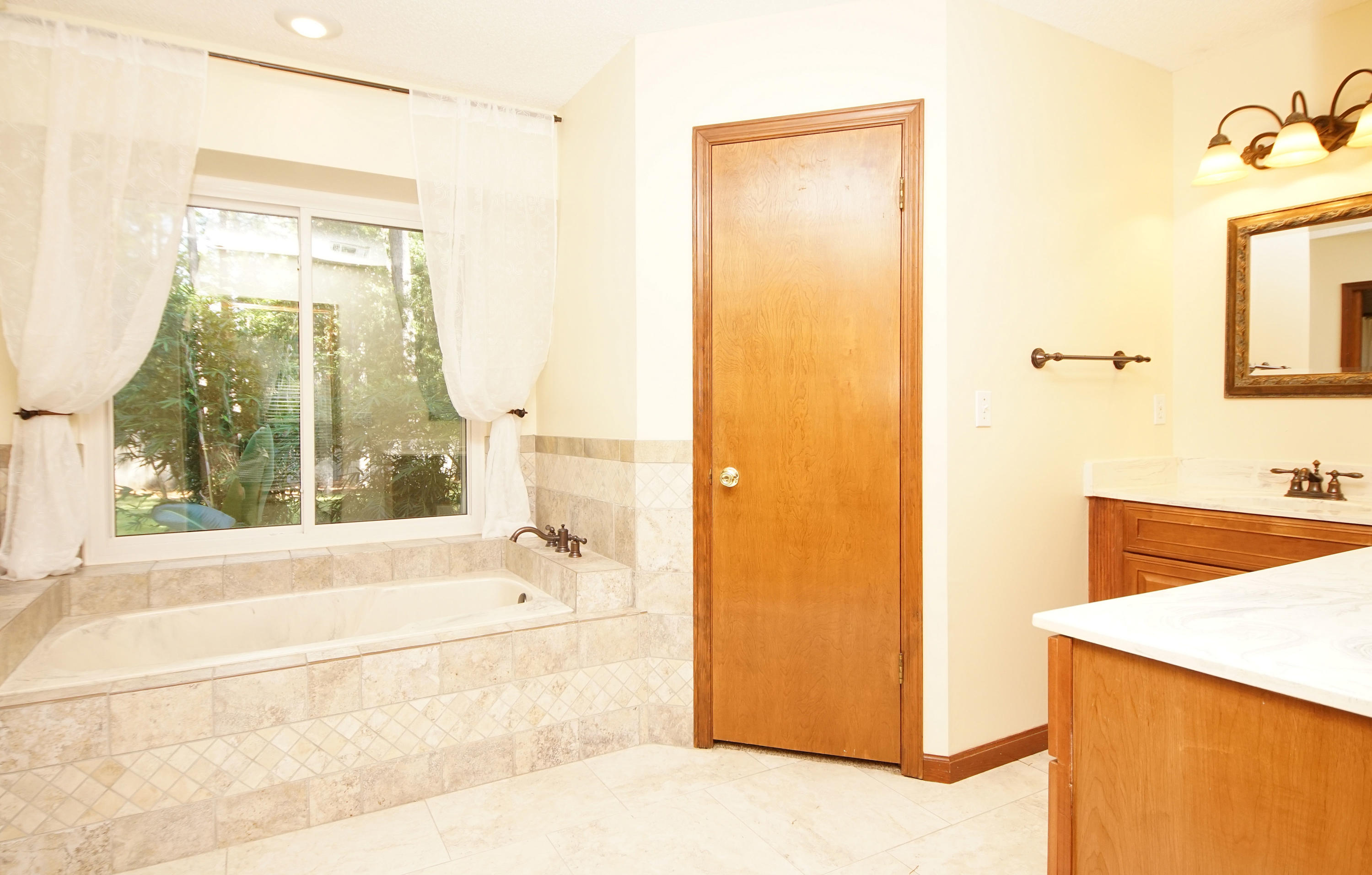 DOLPHIN POINT ESTATES - Residential