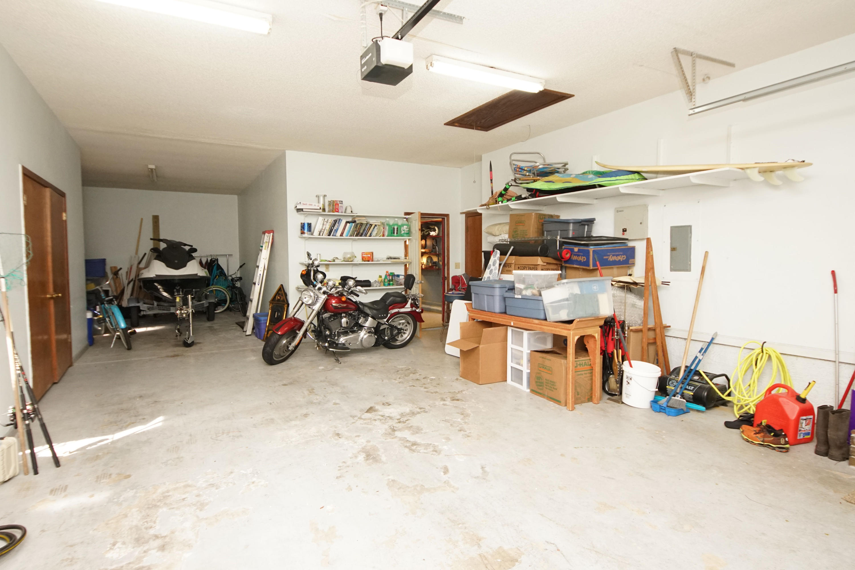 DOLPHIN POINT ESTATES - Residential