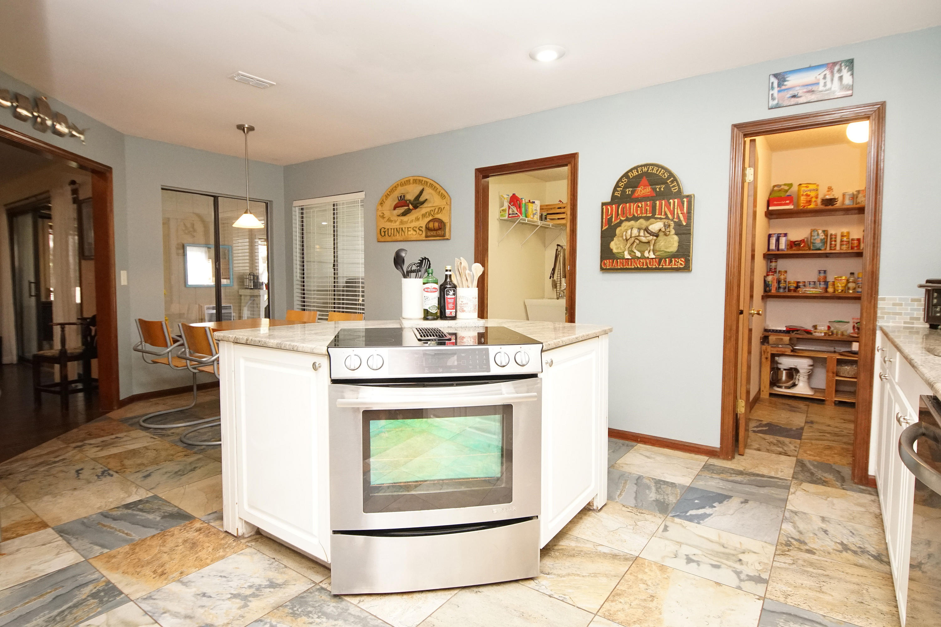 DOLPHIN POINT ESTATES - Residential