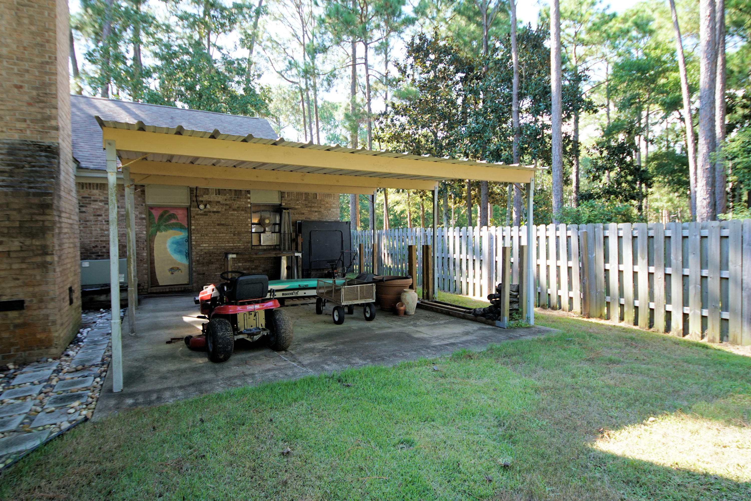 DOLPHIN POINT ESTATES - Residential