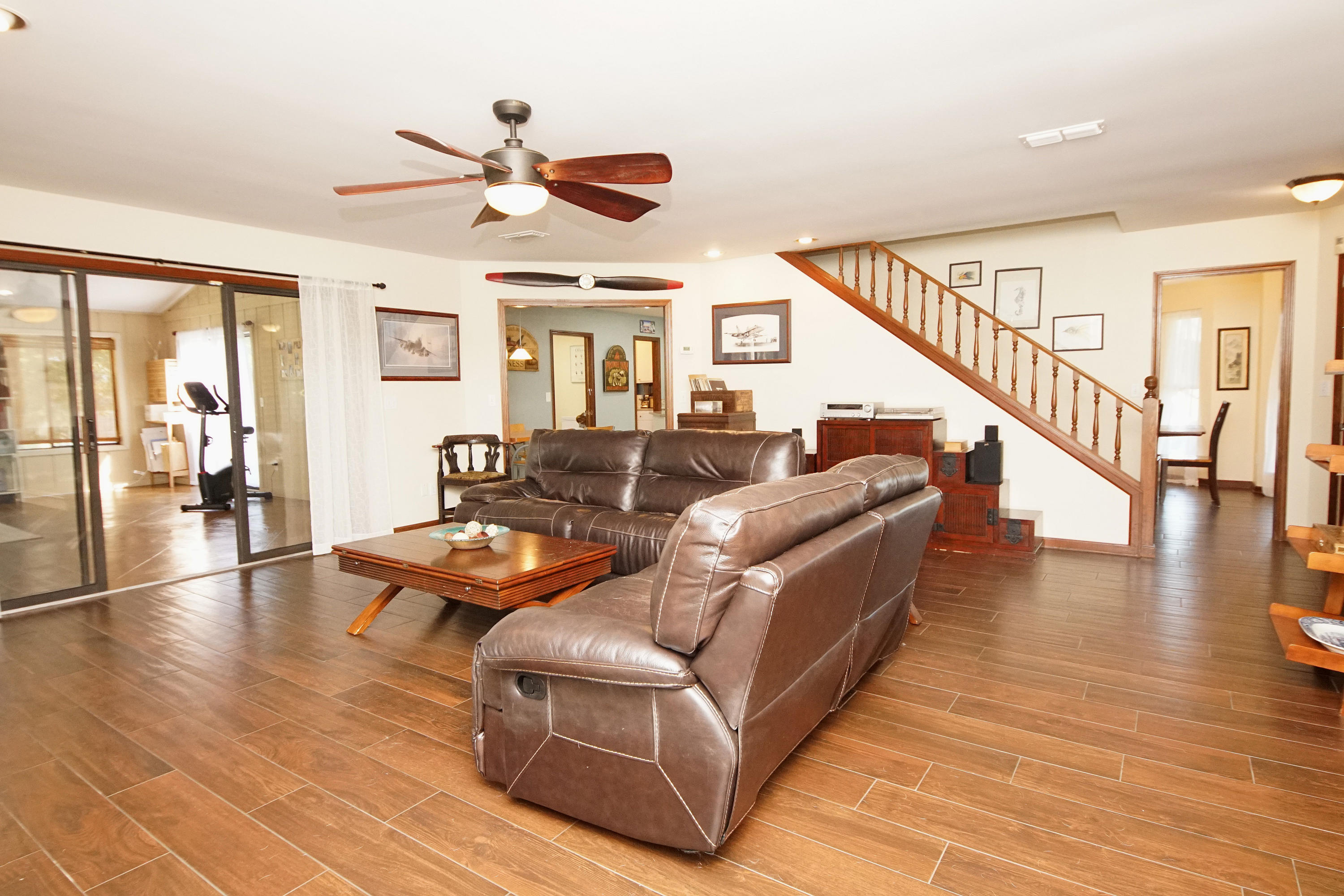 DOLPHIN POINT ESTATES - Residential