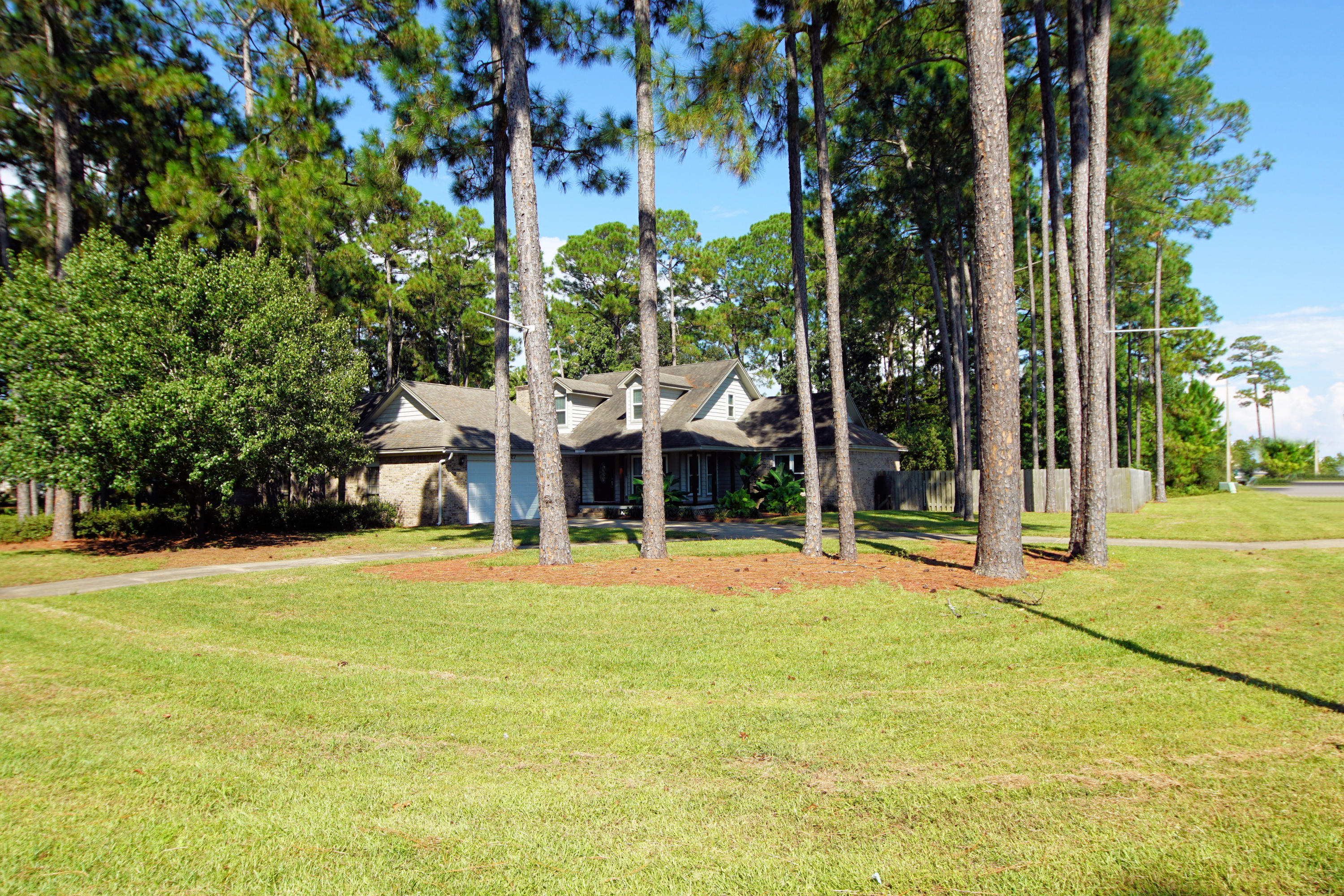 DOLPHIN POINT ESTATES - Residential