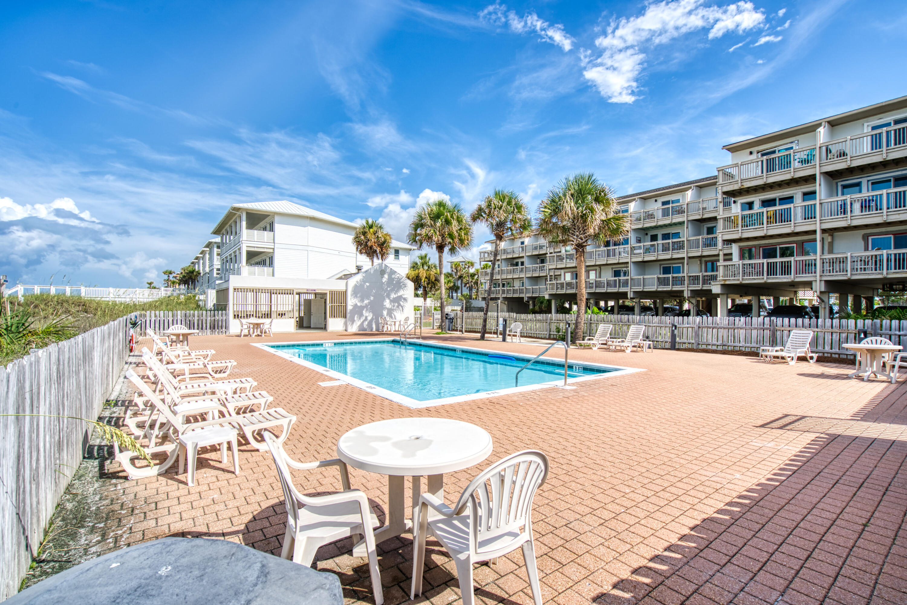 RAMSGATE HARBOUR PH 4 CONDO - Residential