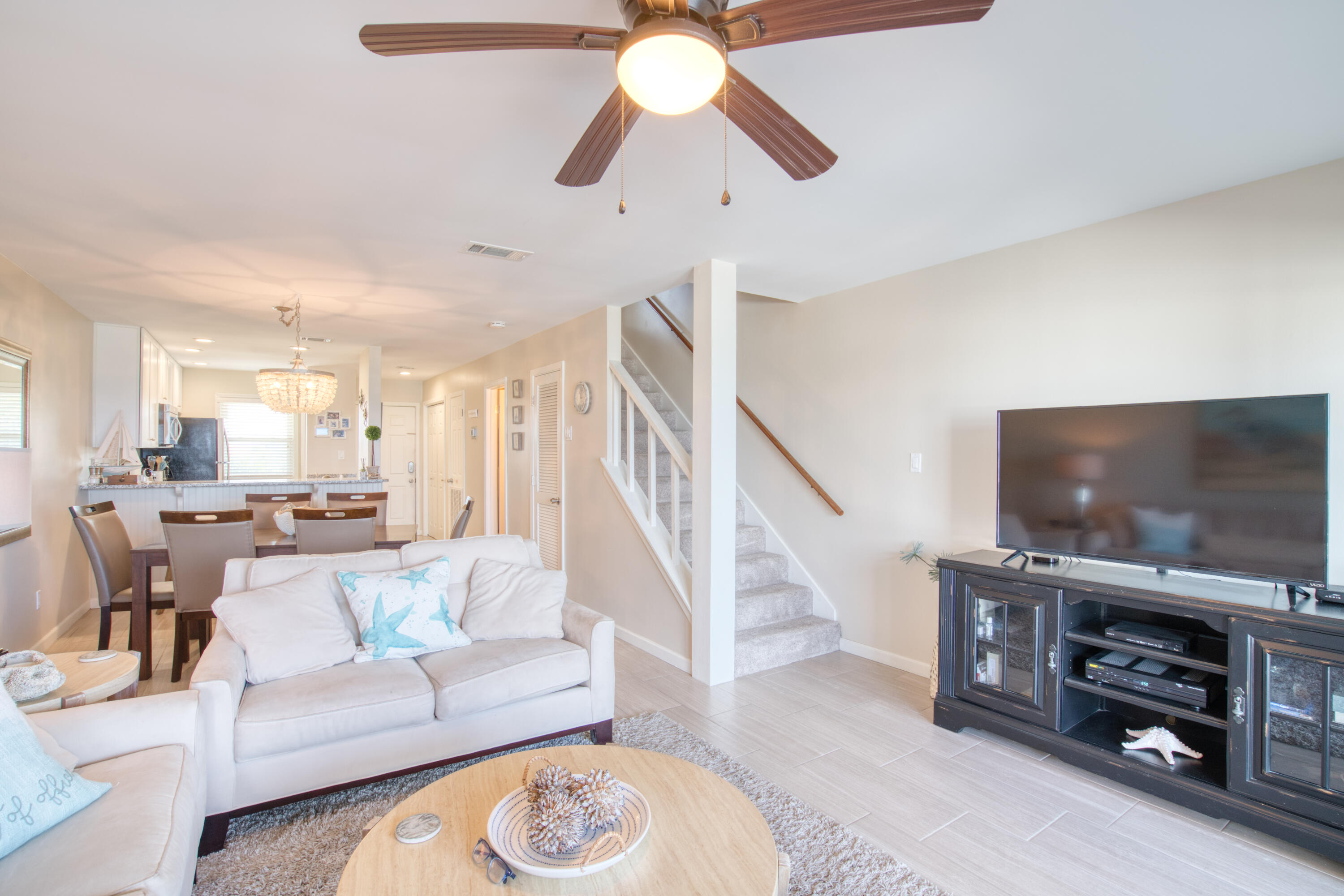 RAMSGATE HARBOUR PH 4 CONDO - Residential
