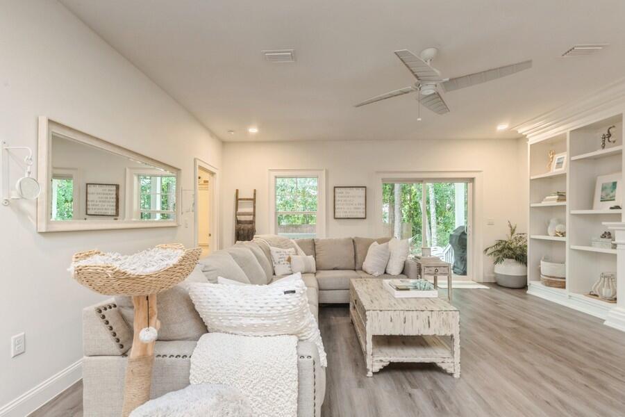 TOWN OF SANTA ROSA - Residential