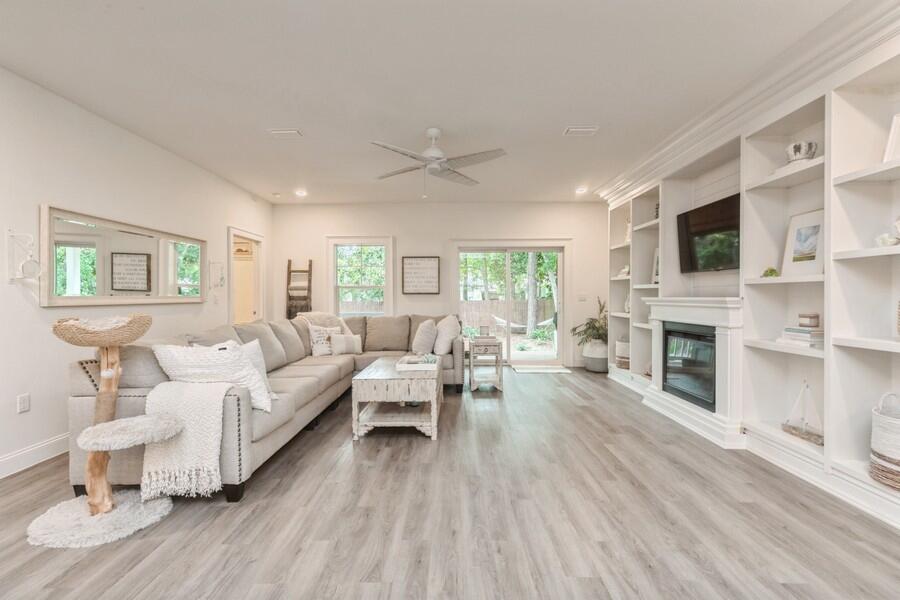 TOWN OF SANTA ROSA - Residential