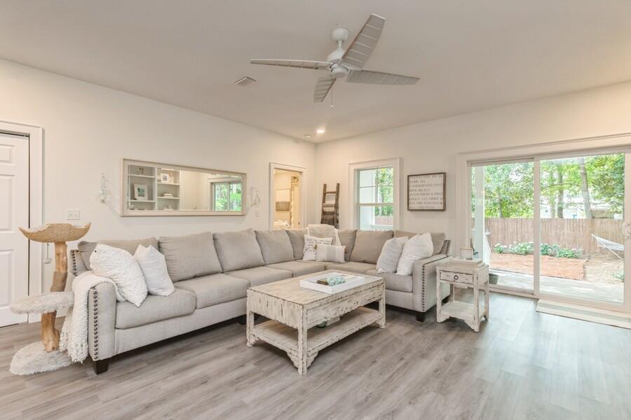 TOWN OF SANTA ROSA - Residential