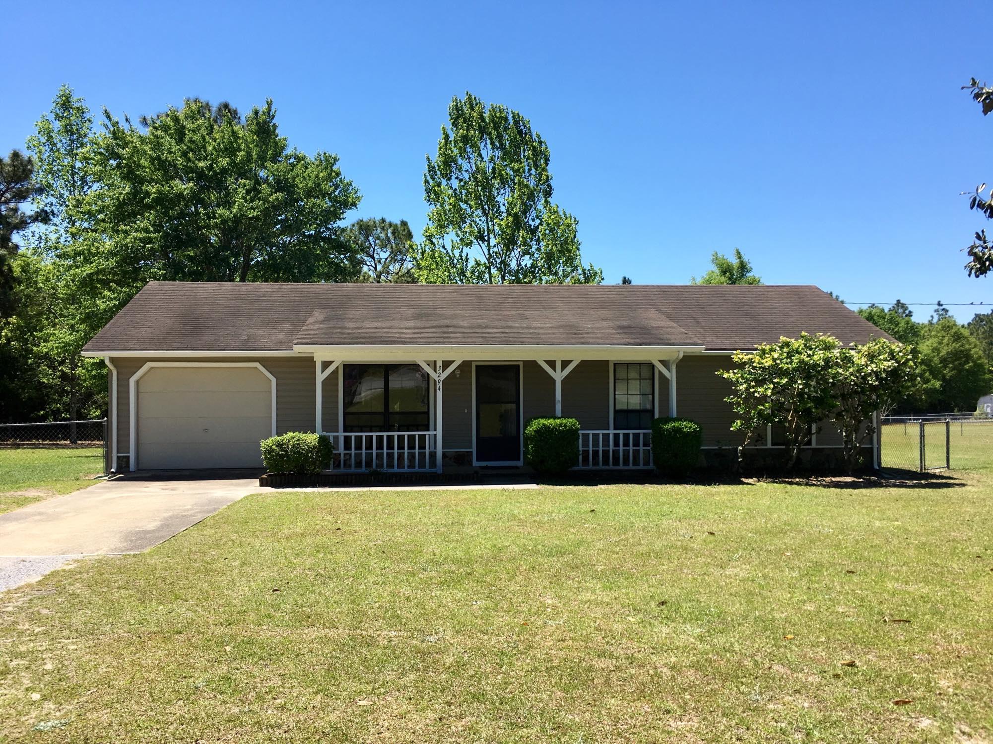 WHISPERING LAKES ESTATES - Residential