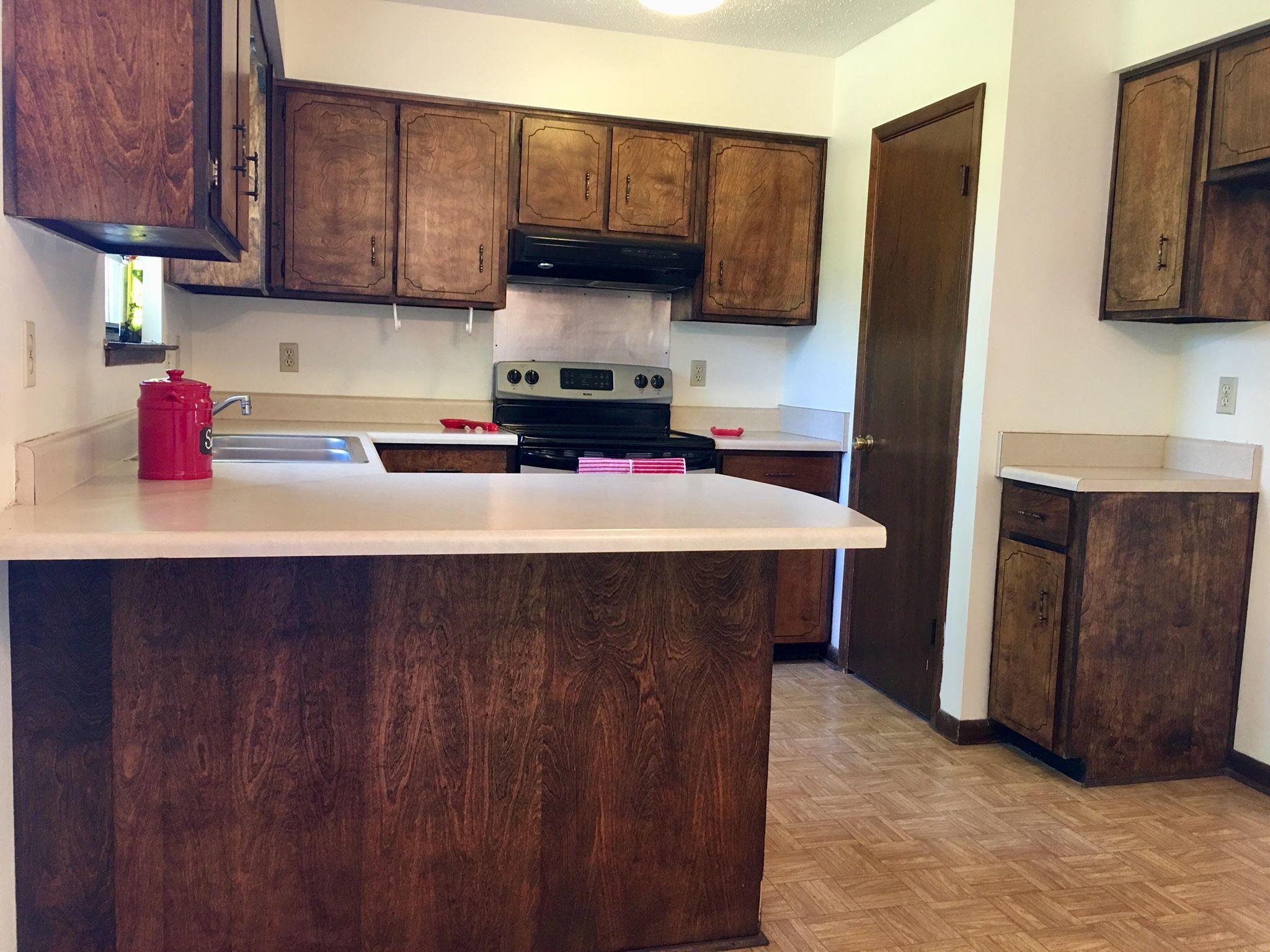 WHISPERING LAKES ESTATES - Residential