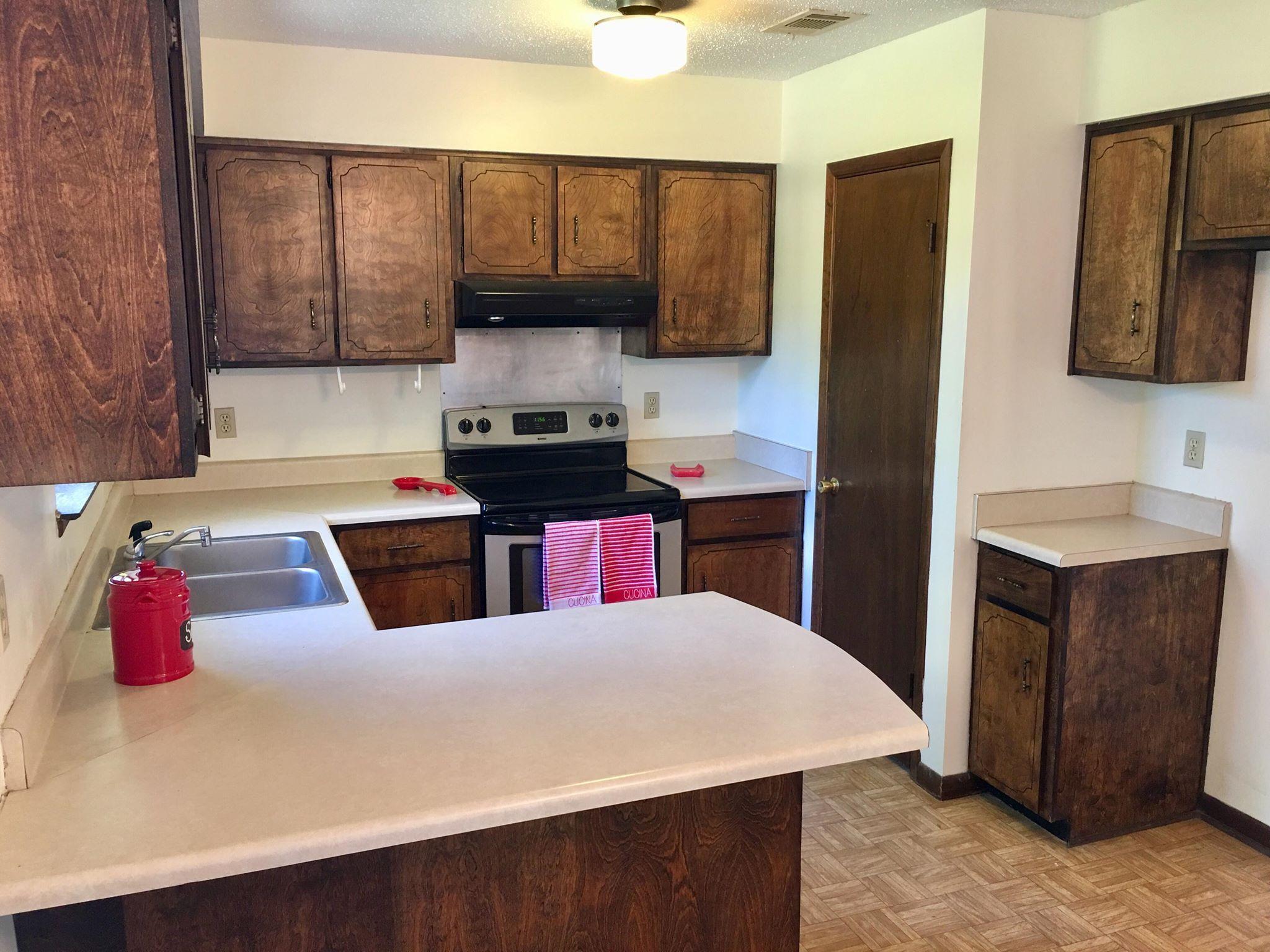 WHISPERING LAKES ESTATES - Residential