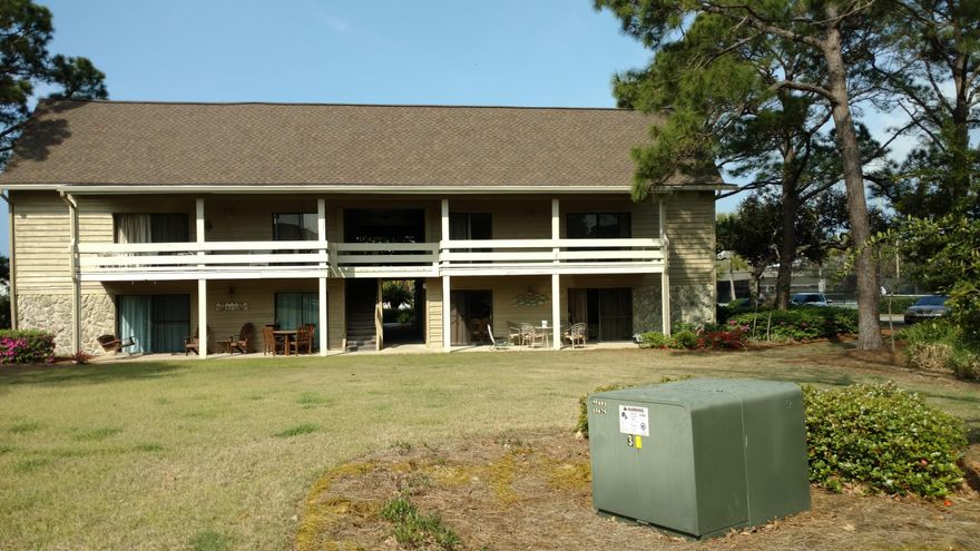 REO...3 bedroom / 2 bath foreclosure in Seascape Resort. This second floor unit has great potential as a second home or investment property. The HVAC system, water heater and both toilets have been replaced. Located near the tennis pro shop and directly across from the swimming pool. Quick walk to the beach! Seascape Resort has 5 pools, 8 tennis courts, 400 ft of beach, a beachside bar and grill, and gated entrance with security guards. Seascape Town Center coming soon!