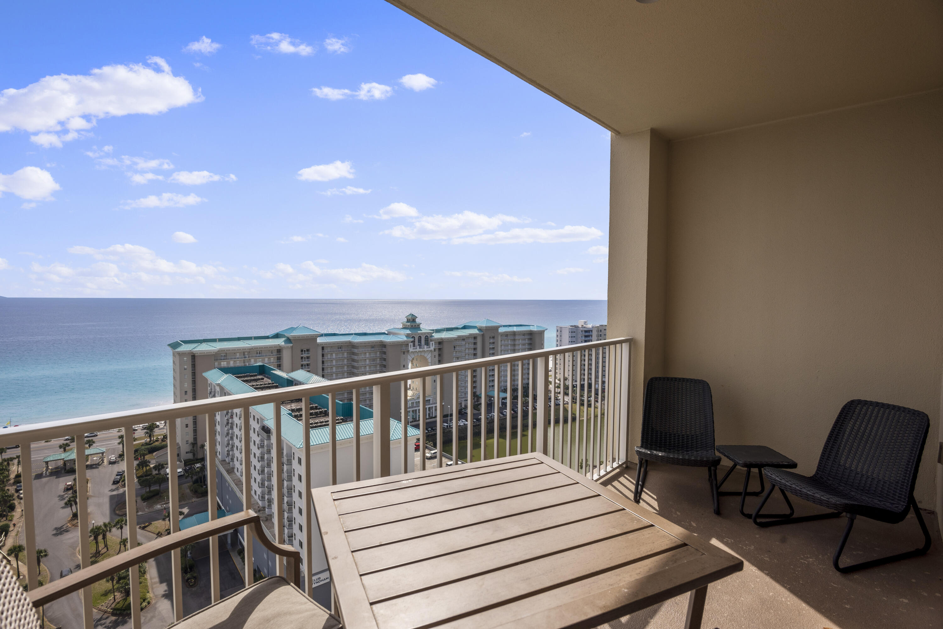 ARIEL DUNES - Residential