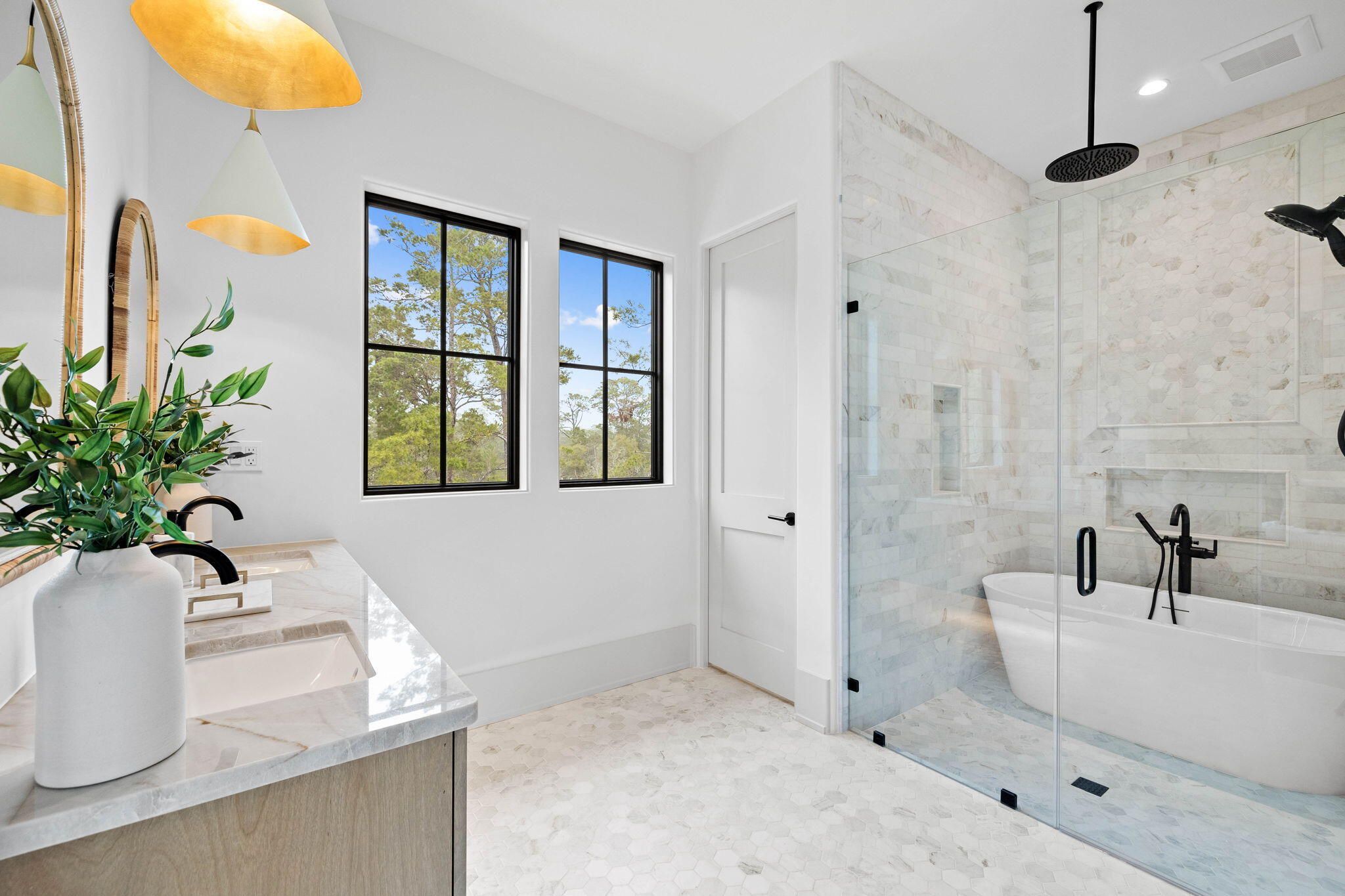 SWEET BAY - Residential