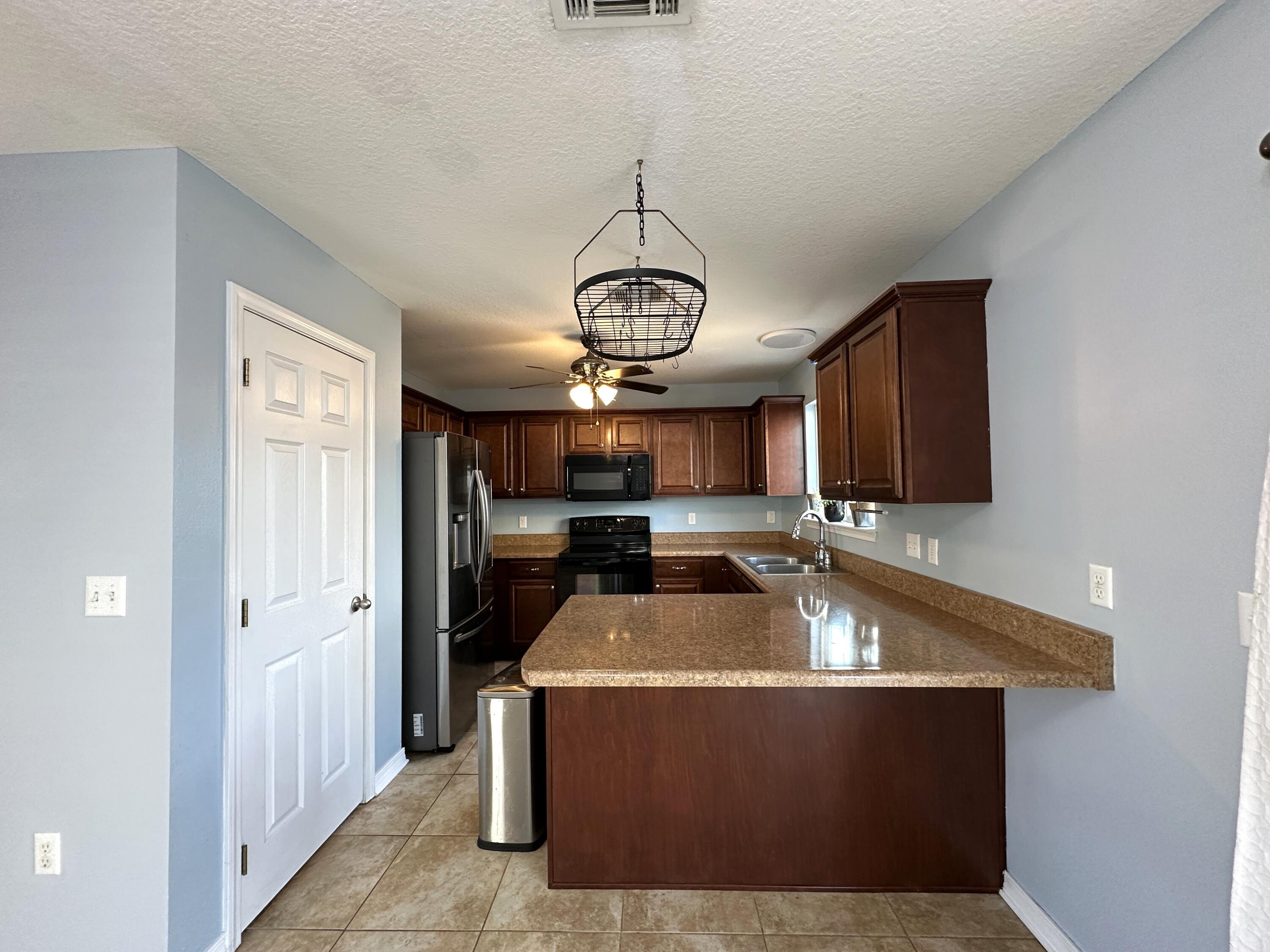 Stillwell Estates - Residential Lease