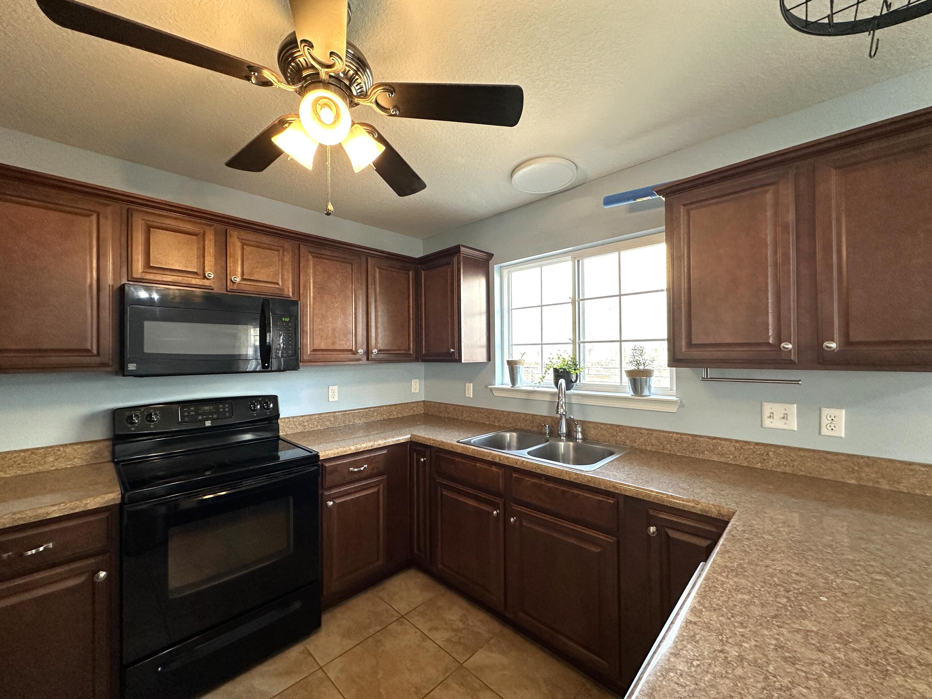 Stillwell Estates - Residential Lease