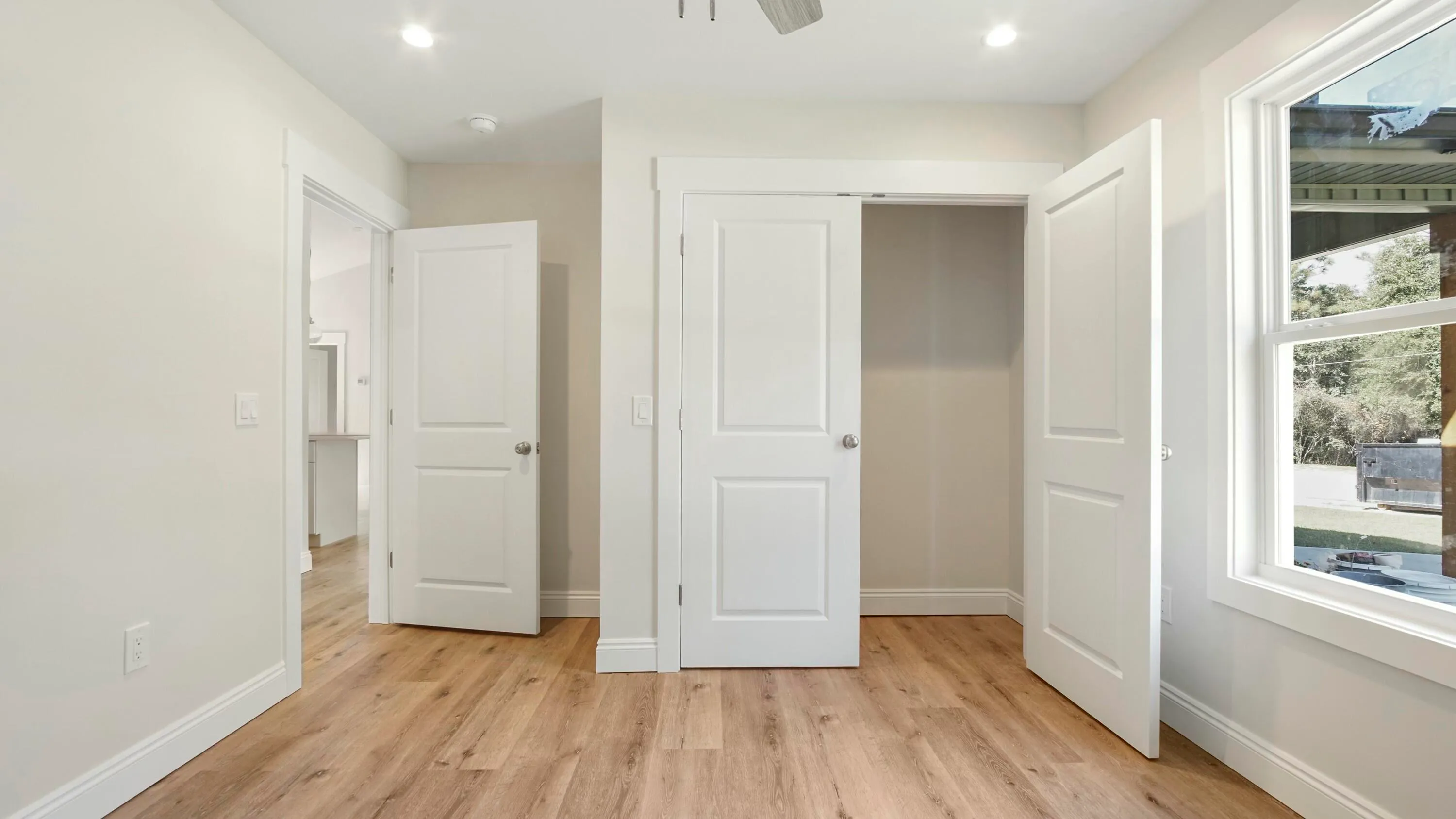 Defuniak Springs, Florida 32433, United States, 3 Bedrooms Bedrooms, ,2 BathroomsBathrooms,Residential,Active,111214