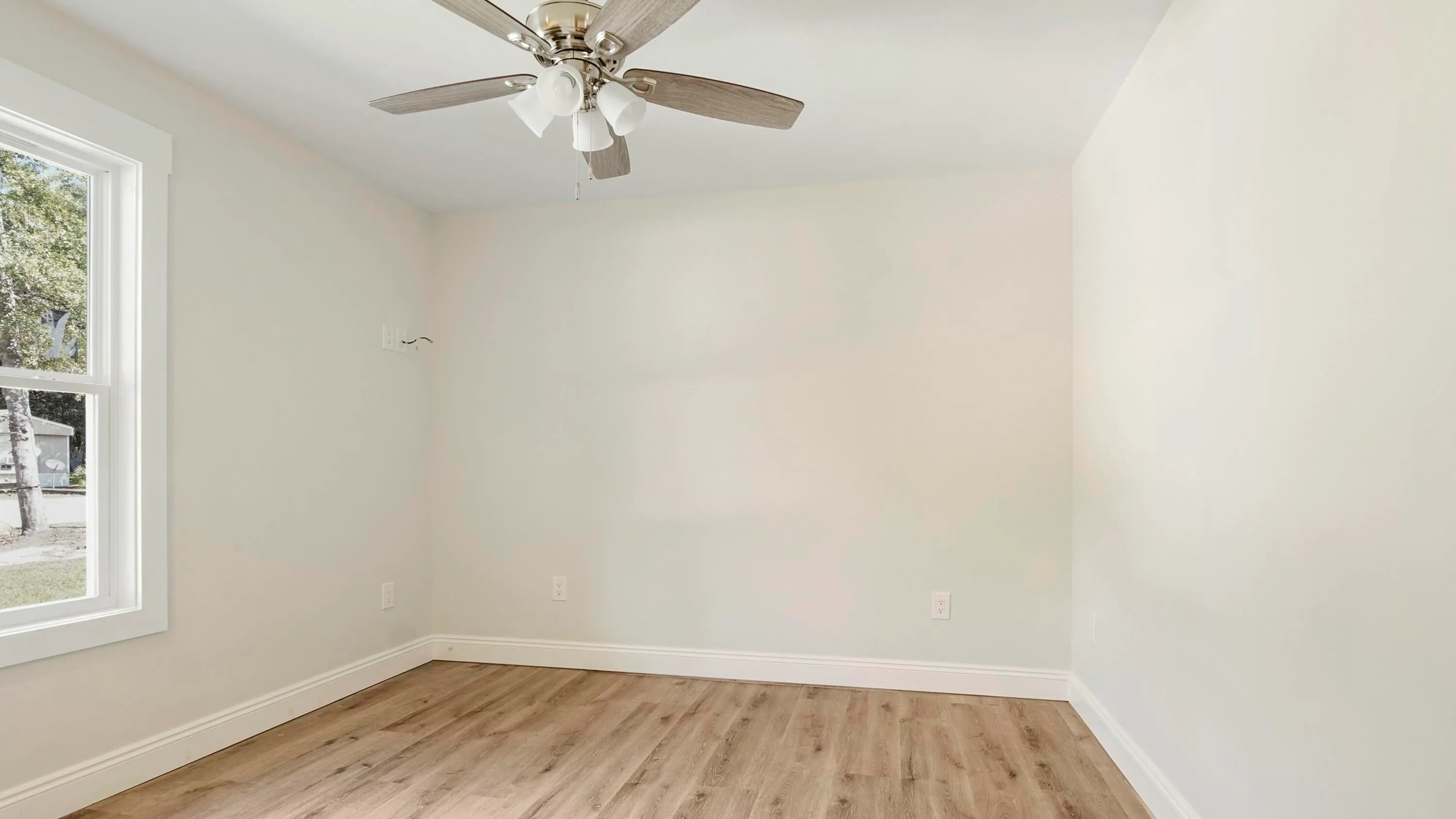 Defuniak Springs, Florida 32433, United States, 3 Bedrooms Bedrooms, ,2 BathroomsBathrooms,Residential,Active,111214