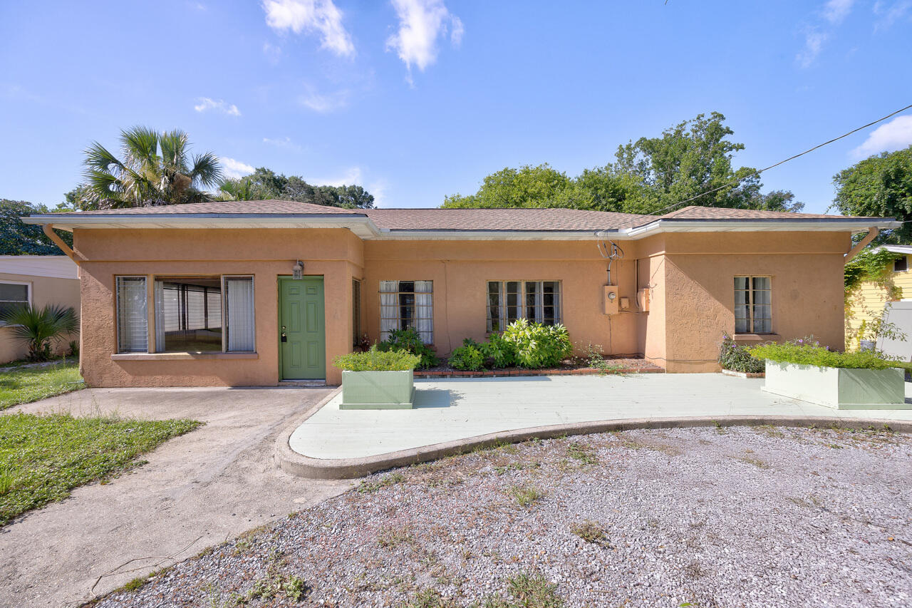 This well loved home is ready for you to put your touch on it! Less than 2 football fields from the Choctawhatchee Bay, this home is in a great location! Featuring original cabinets, parquet and tile flooring, indoor laundry and 2 large living spaces, there is a lot of potential! HVAC 2019, Water Heater 2021, Roof 2019. Buyer to verify all information deemed important. Home needs work and may not qualify for all types of financing.