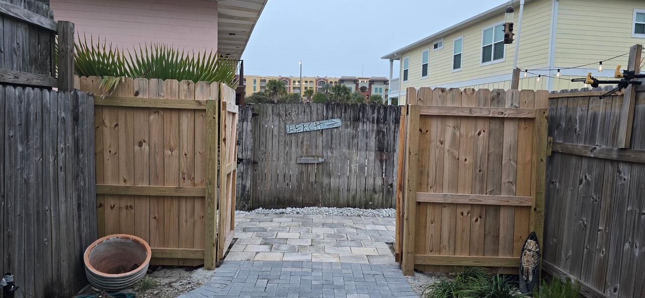 CHATEAU BY THE SEA - Residential