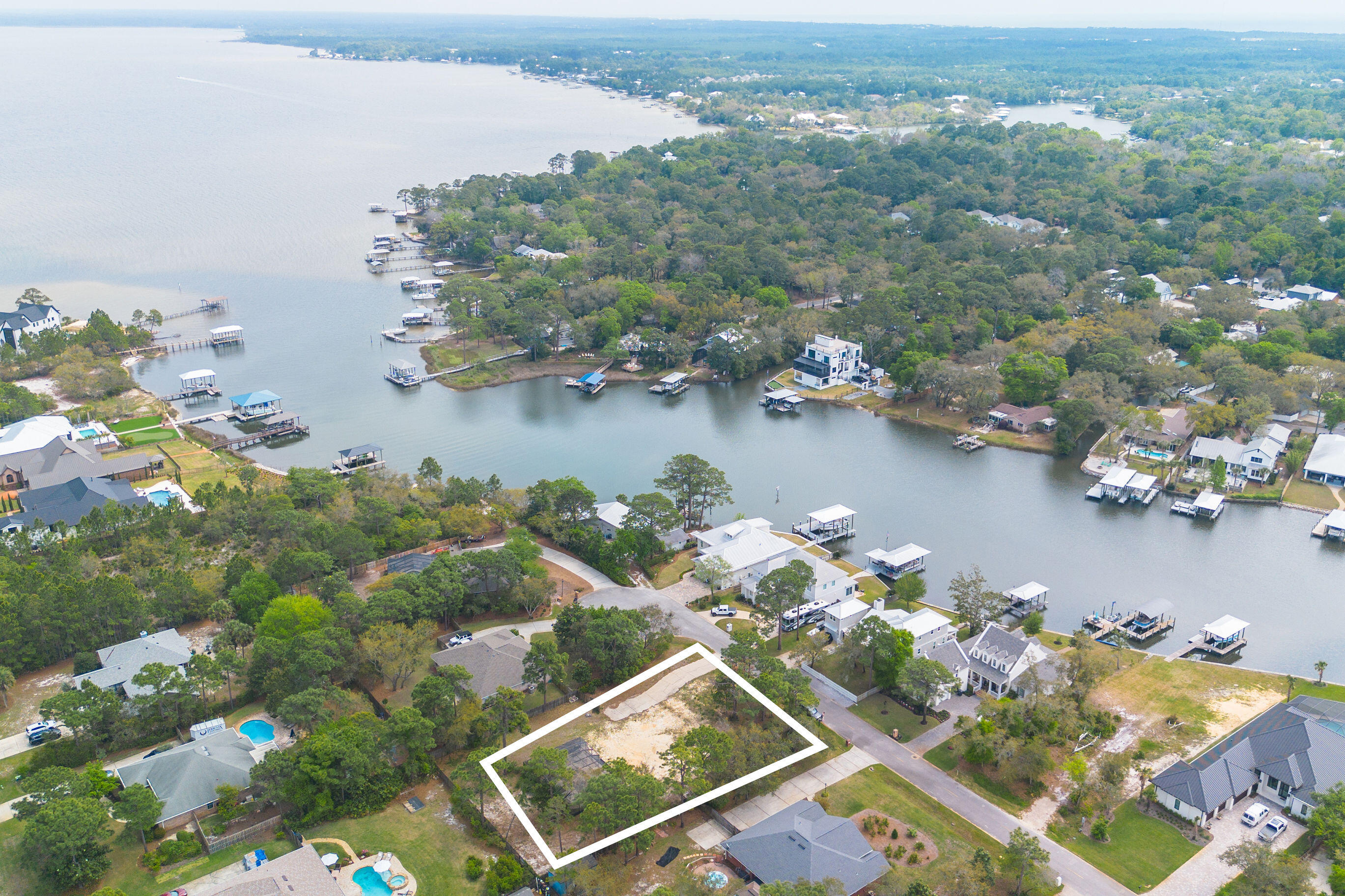 DRIFTWOOD ESTATES - Land