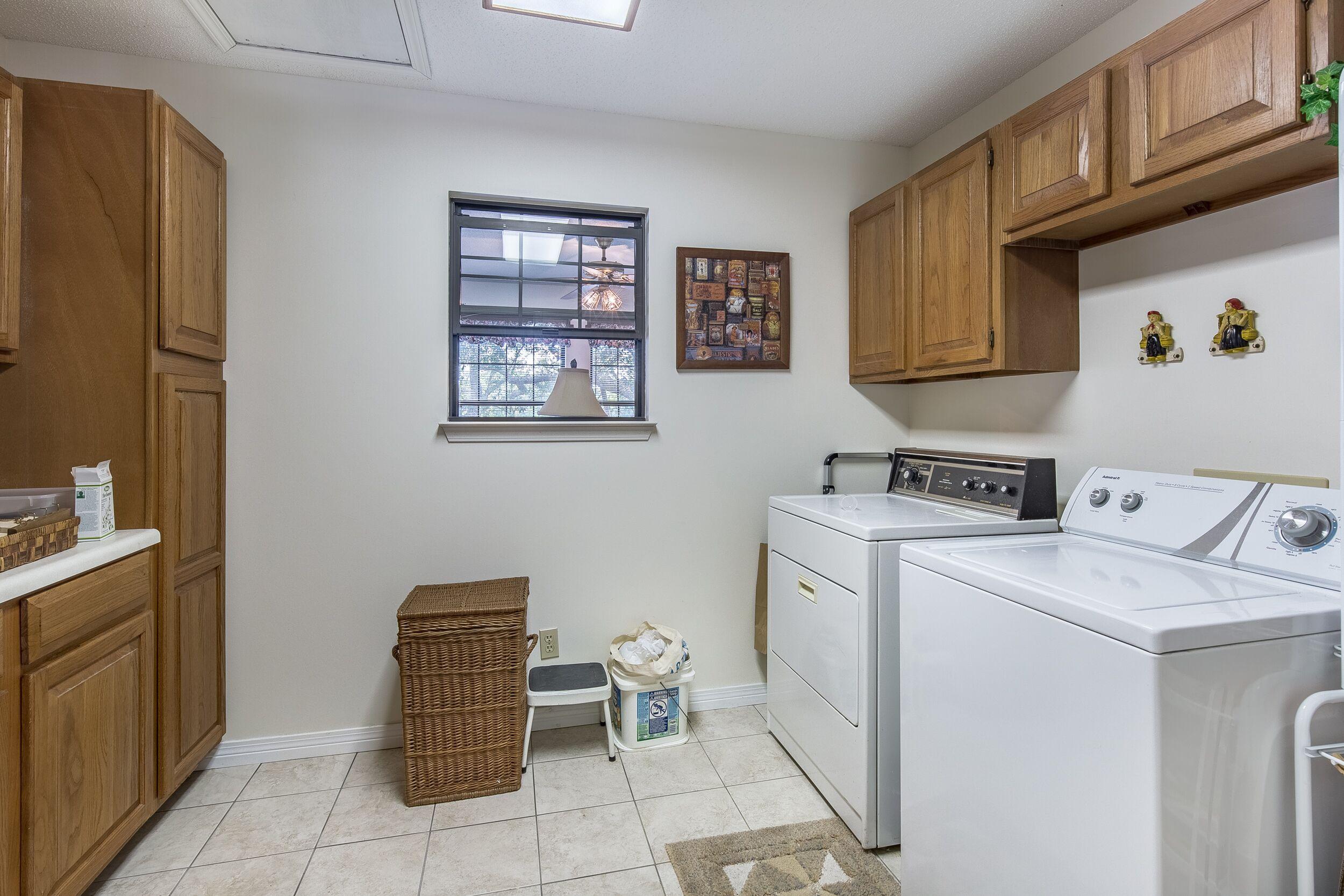 SHIRKS BAYOU - Residential