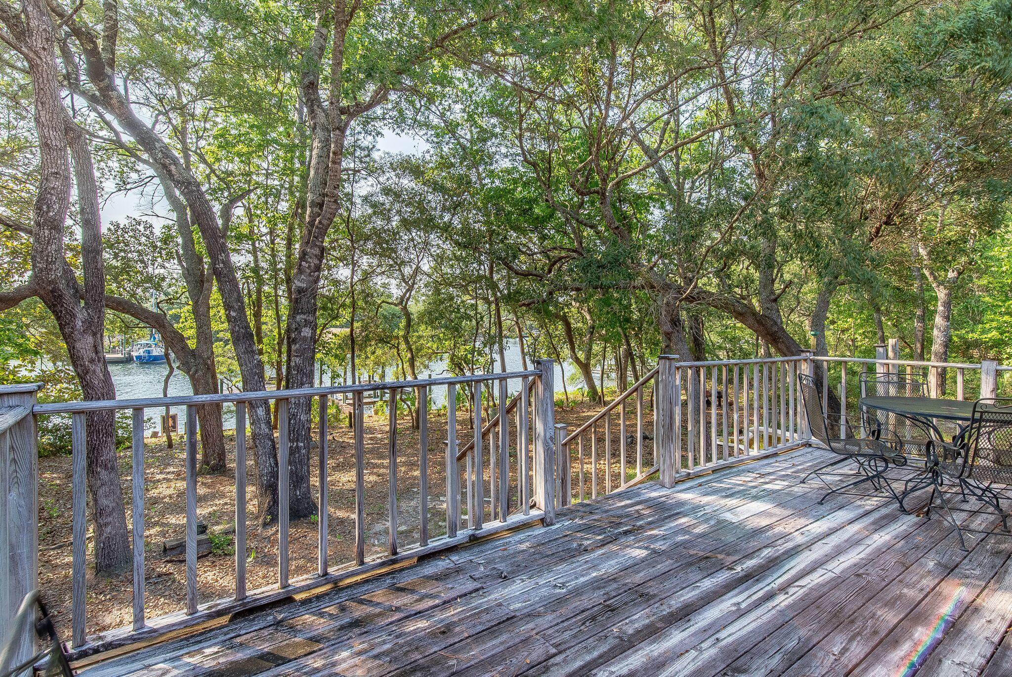 SHIRKS BAYOU - Residential