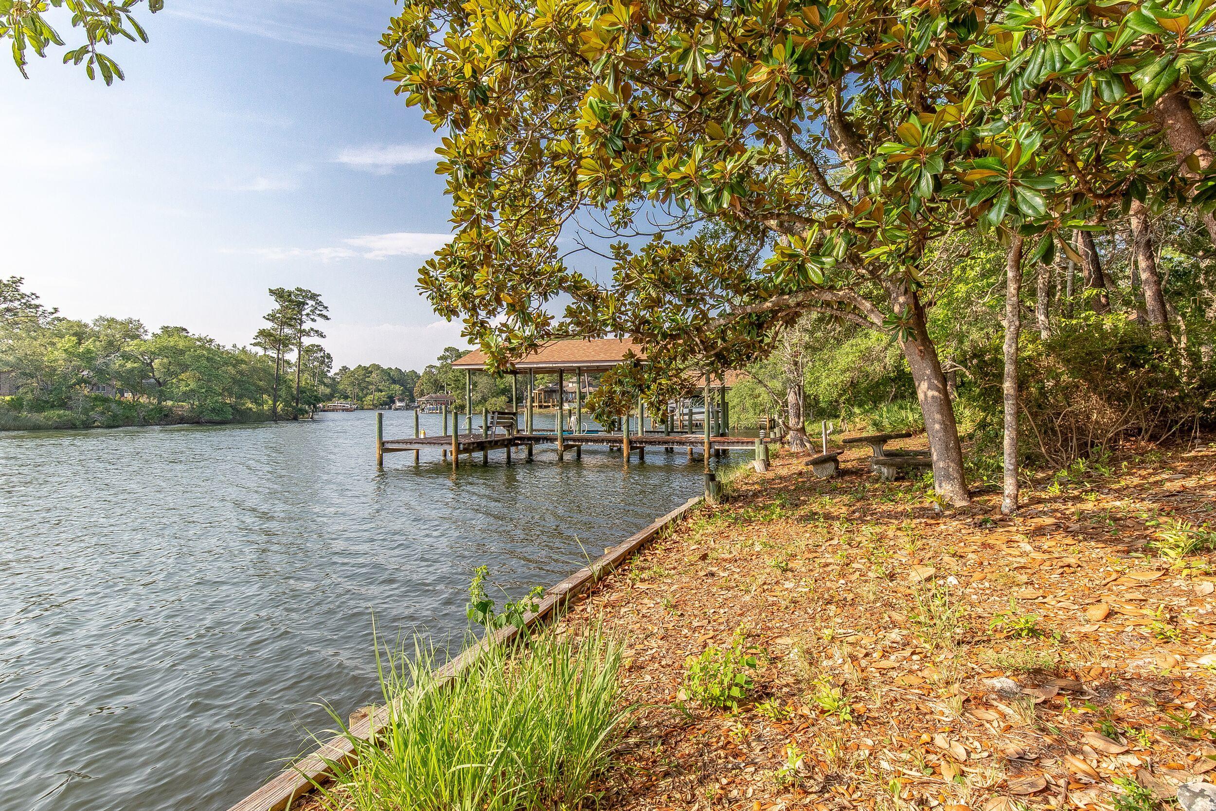 SHIRKS BAYOU - Residential