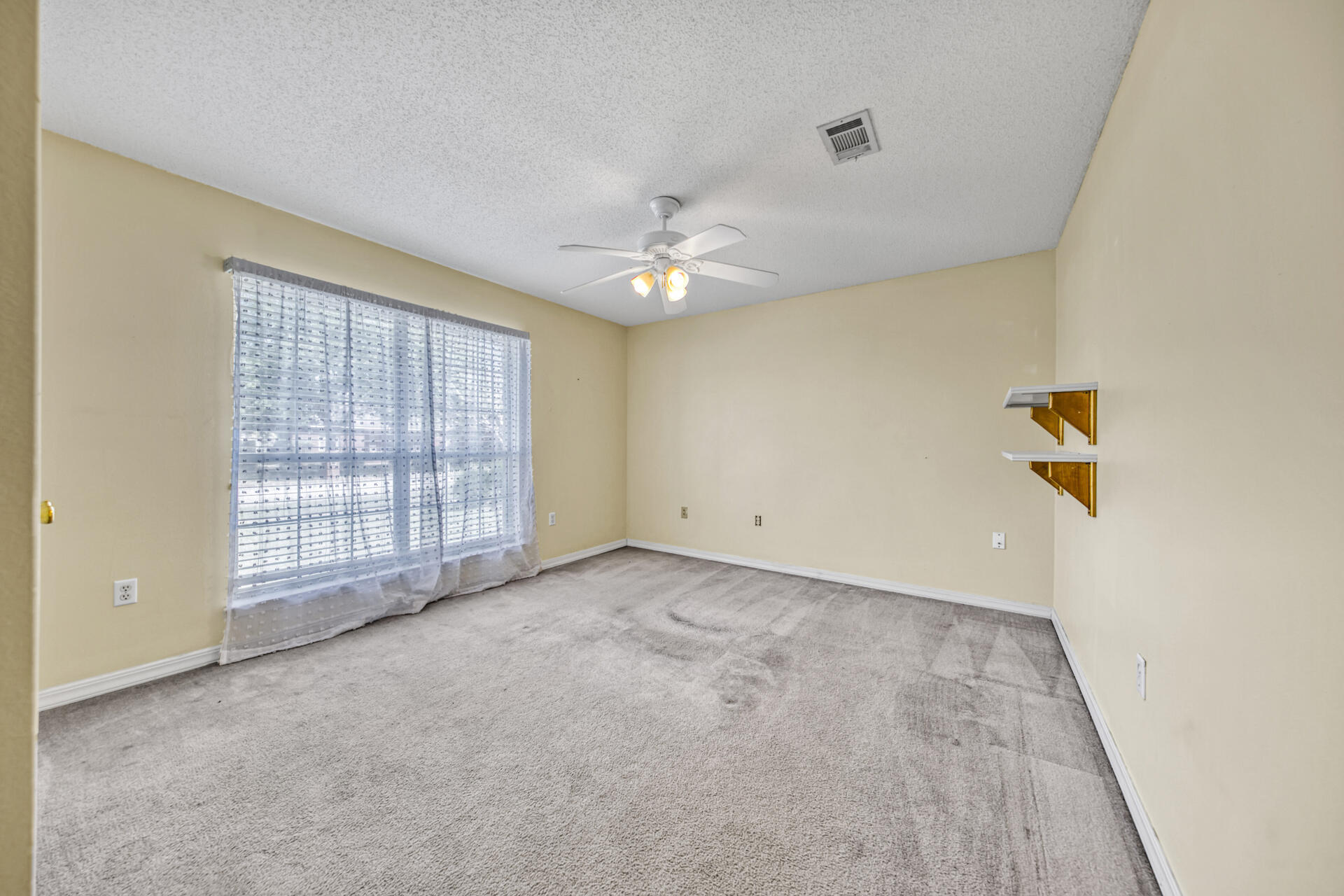 INDIAN WOODS - Residential