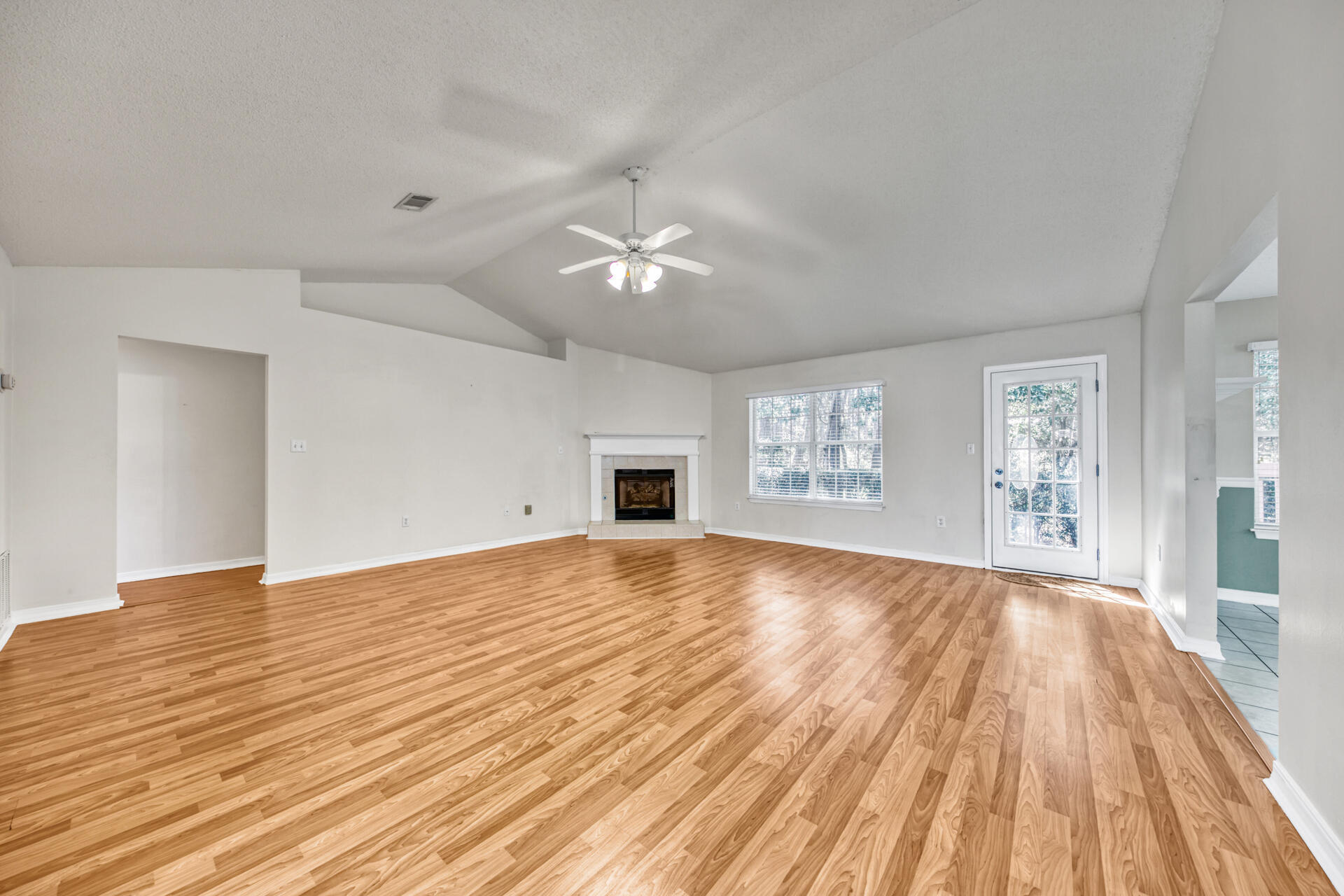 INDIAN WOODS - Residential