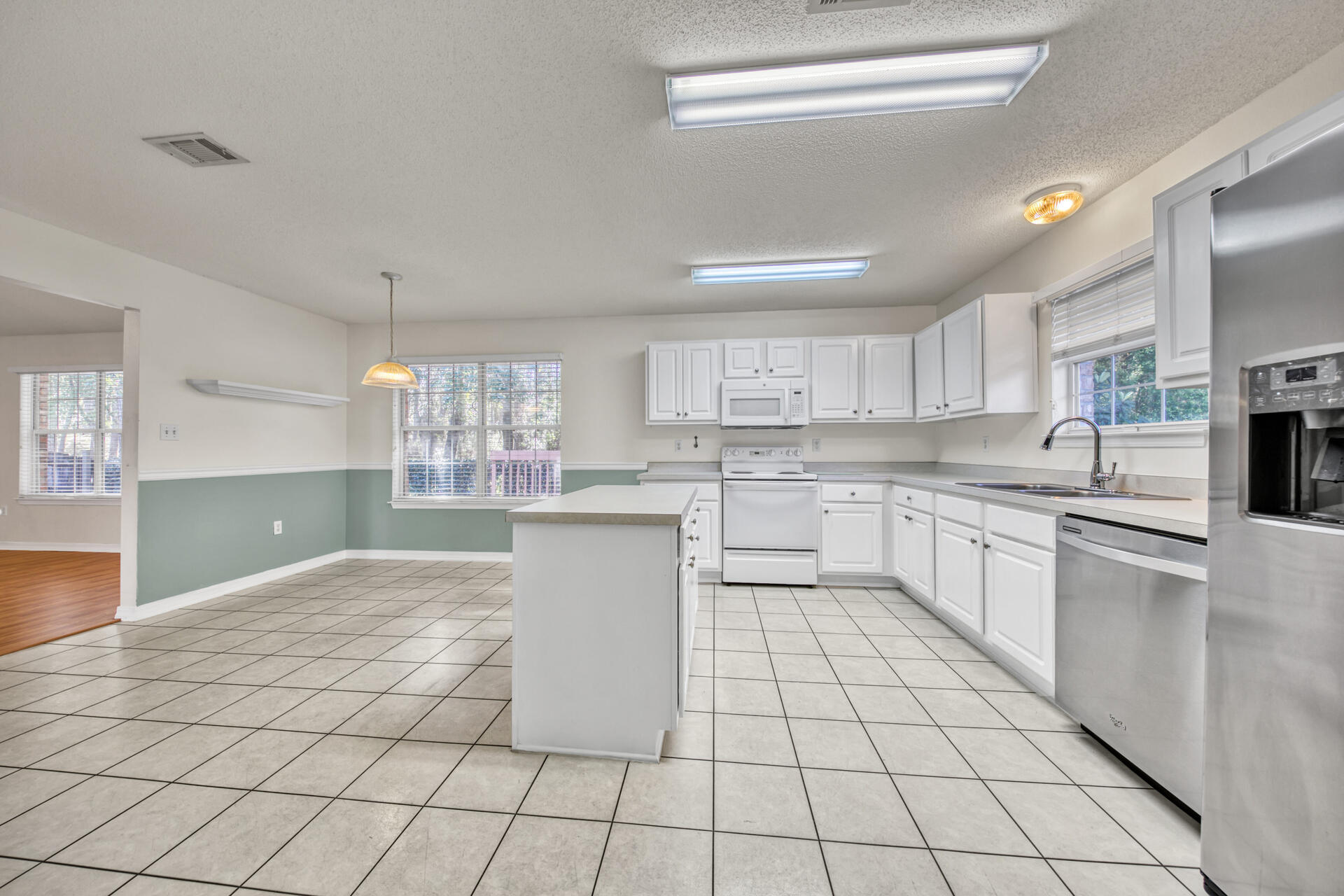 INDIAN WOODS - Residential