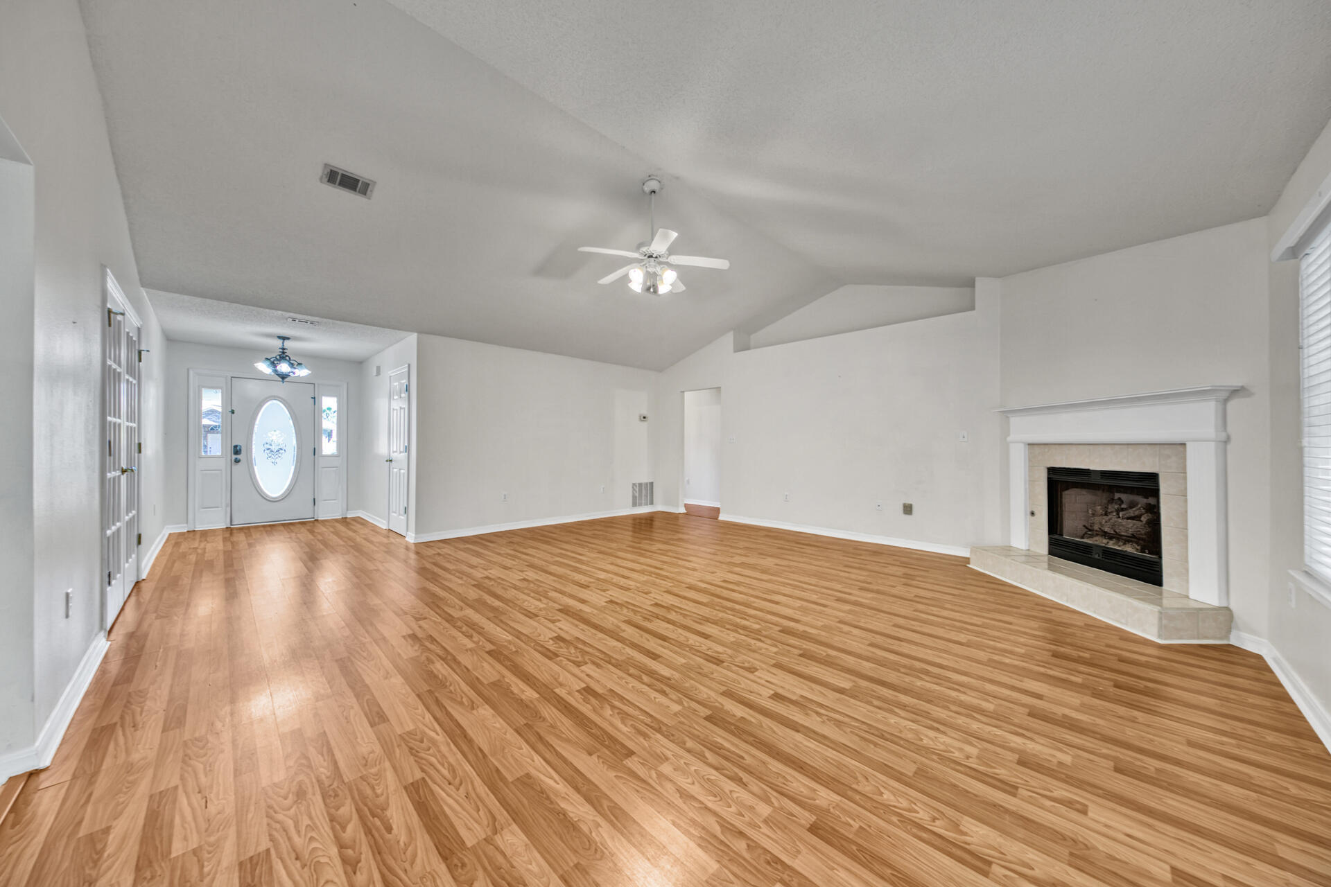 INDIAN WOODS - Residential