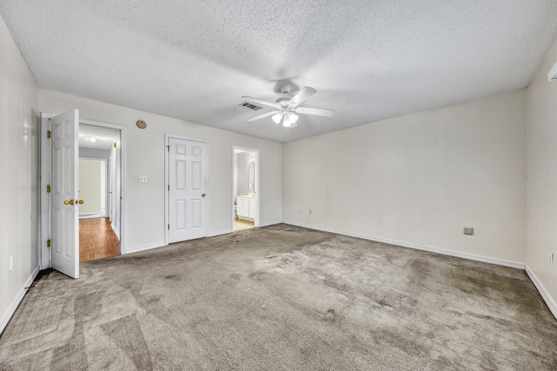 INDIAN WOODS - Residential