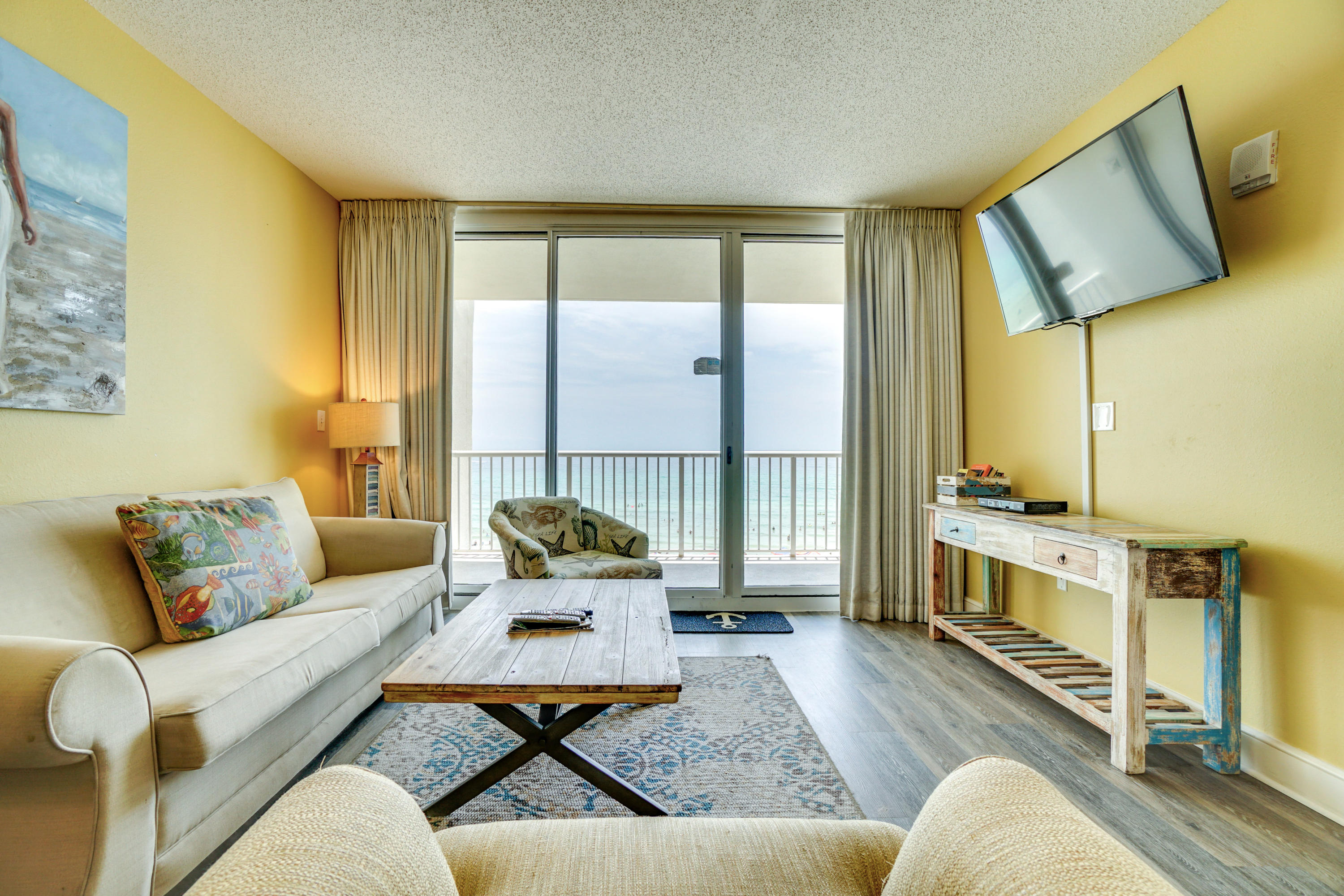 MAJESTIC BEACH TOWERS I - Residential